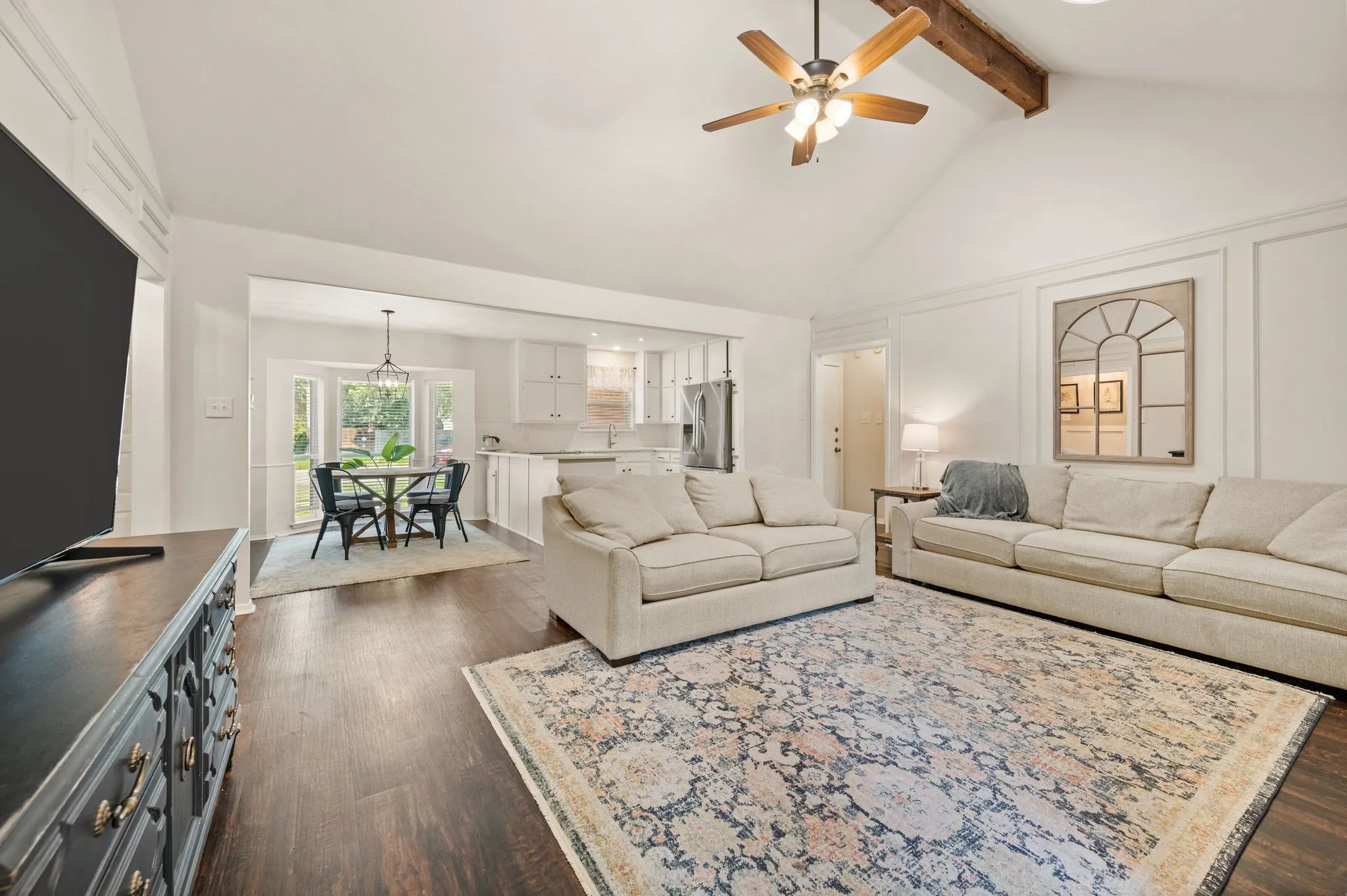 Single Family Residence For Sale in Tarrant County , 328 Cindy Street S, Keller, Texas 76248, 3 Bedroom, 2 Bathroom, 2 Garage spaces, 1,353 Sqft, built in 1985, mls#21376257, Real Estate Agent in Keller, Homes For Sale in Tarrant county, Homes For Sale in Keller, Realtor in Keller Texas, Real Estate Brokerage Independent Realty Texas, Luminita Cordes Realtor
