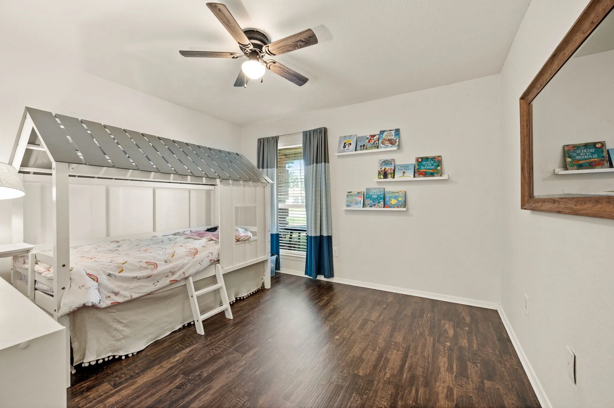 Single Family Residence For Sale in Tarrant County , 328 Cindy Street S, Keller, Texas 76248, 3 Bedroom, 2 Bathroom, 2 Garage spaces, 1,353 Sqft, built in 1985, mls#21376257, Real Estate Agent in Keller, Homes For Sale in Tarrant county, Homes For Sale in Keller, Realtor in Keller Texas, Real Estate Brokerage Independent Realty Texas, Luminita Cordes Realtor