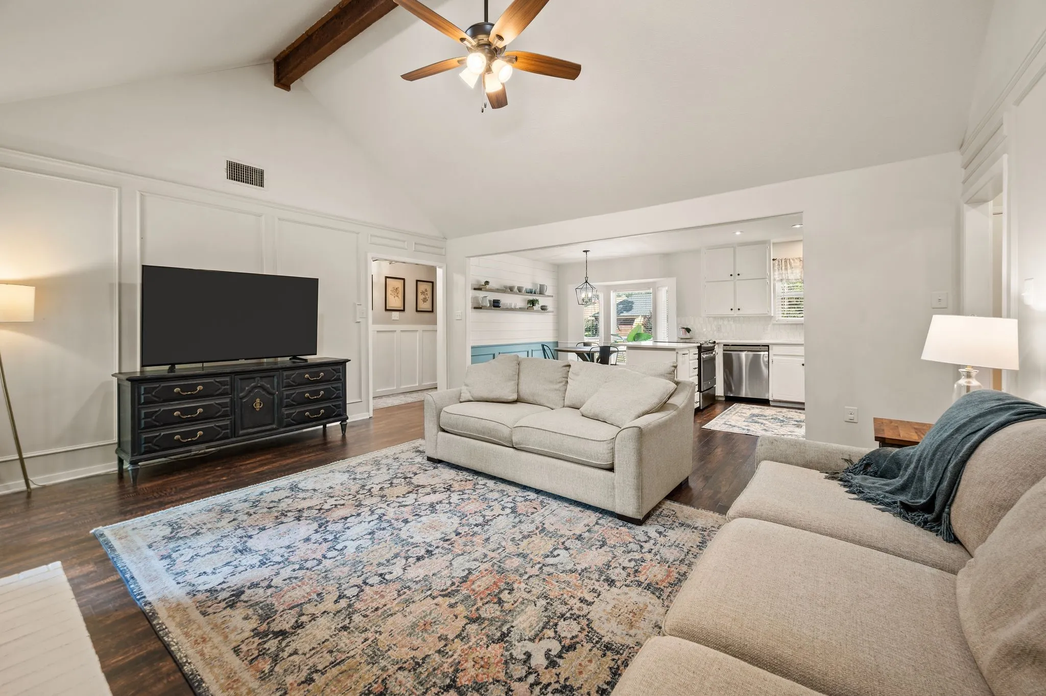 Single Family Residence For Sale in Tarrant County , 328 Cindy Street S, Keller, Texas 76248, 3 Bedroom, 2 Bathroom, 2 Garage spaces, 1,353 Sqft, built in 1985, mls#21376257, Real Estate Agent in Keller, Homes For Sale in Tarrant county, Homes For Sale in Keller, Realtor in Keller Texas, Real Estate Brokerage Independent Realty Texas, Luminita Cordes Realtor