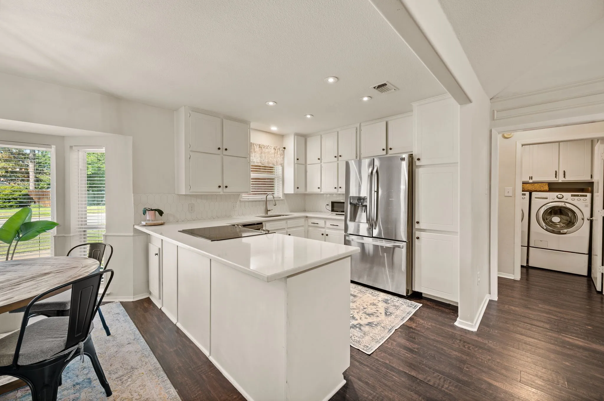 Single Family Residence For Sale in Tarrant County , 328 Cindy Street S, Keller, Texas 76248, 3 Bedroom, 2 Bathroom, 2 Garage spaces, 1,353 Sqft, built in 1985, mls#21376257, Real Estate Agent in Keller, Homes For Sale in Tarrant county, Homes For Sale in Keller, Realtor in Keller Texas, Real Estate Brokerage Independent Realty Texas, Luminita Cordes Realtor