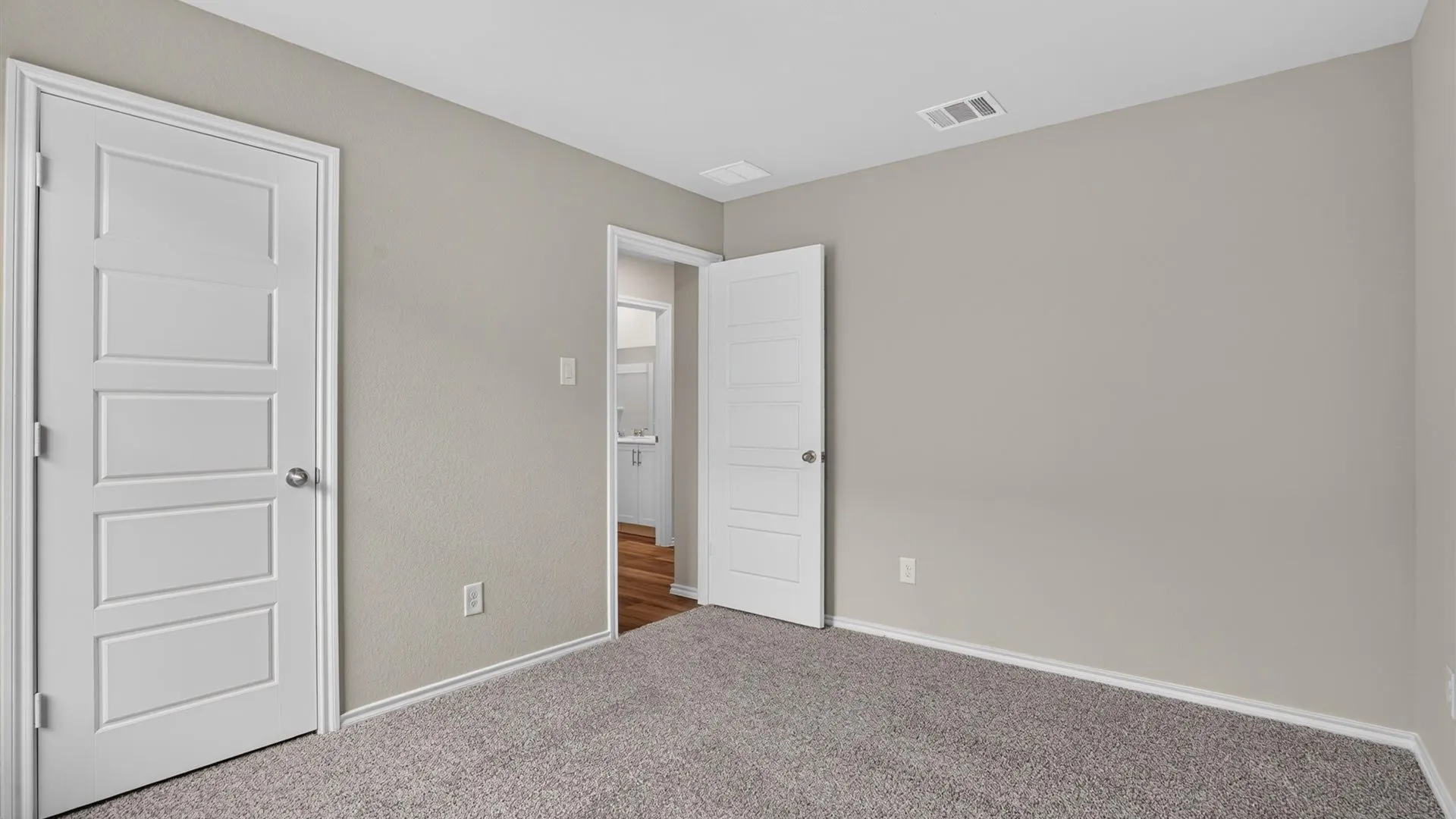 Single Family Residence For Sale in Wise County , 184 HIBISCUS Drive, Boyd, Texas 76023, 5 Bedroom, 2 Bathroom, 2 Garage spaces, 1,818 Sqft, built in 2026, mls#21376203, Real Estate Agent in Boyd, Homes For Sale in Wise county, Homes For Sale in Boyd, Realtor in Boyd Texas, Real Estate Brokerage Independent Realty Texas, Luminita Cordes Realtor