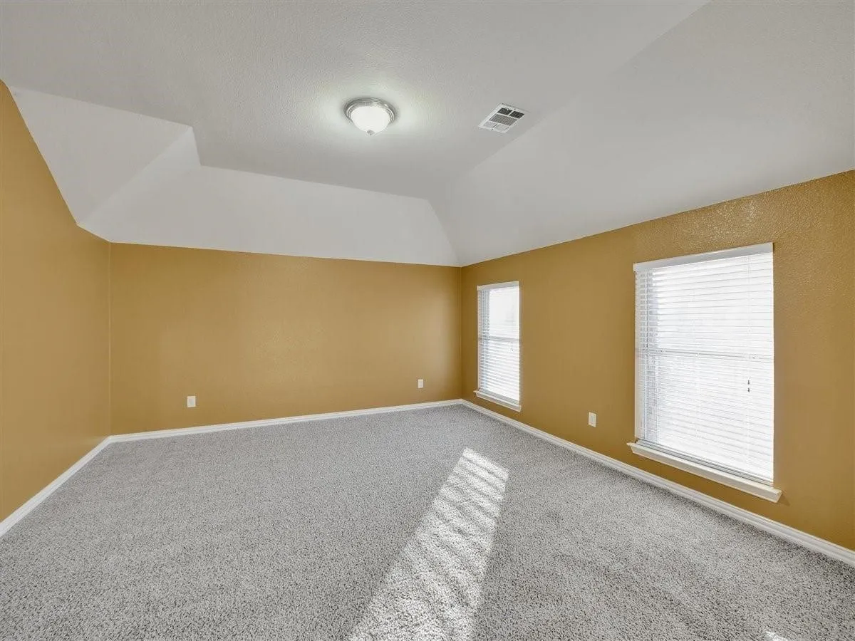 Single Family Residence For Rent in Dallas County , 4551 Durrand Drive, Grand Prairie, Texas 75052, 5 Bedroom, 4 Bathroom, 2 Garage spaces, 3,894 Sqft, built in 2003, mls#21377937, Real Estate Agent in Grand Prairie, Homes For Rent in Dallas county, Homes For Rent in Grand Prairie, Realtor in Grand Prairie Texas, Real Estate Brokerage Independent Realty Texas, Luminita Cordes Realtor