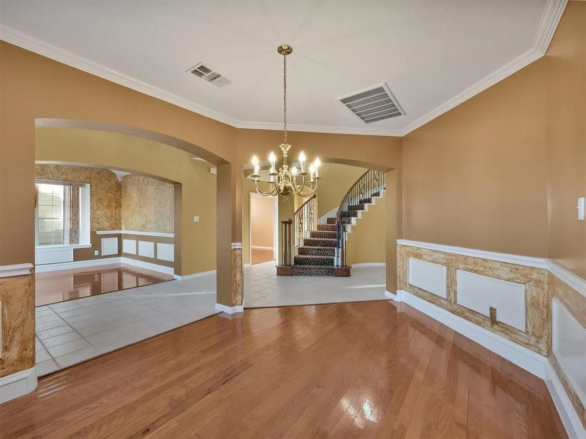 Single Family Residence For Rent in Dallas County , 4551 Durrand Drive, Grand Prairie, Texas 75052, 5 Bedroom, 4 Bathroom, 2 Garage spaces, 3,894 Sqft, built in 2003, mls#21377937, Real Estate Agent in Grand Prairie, Homes For Rent in Dallas county, Homes For Rent in Grand Prairie, Realtor in Grand Prairie Texas, Real Estate Brokerage Independent Realty Texas, Luminita Cordes Realtor
