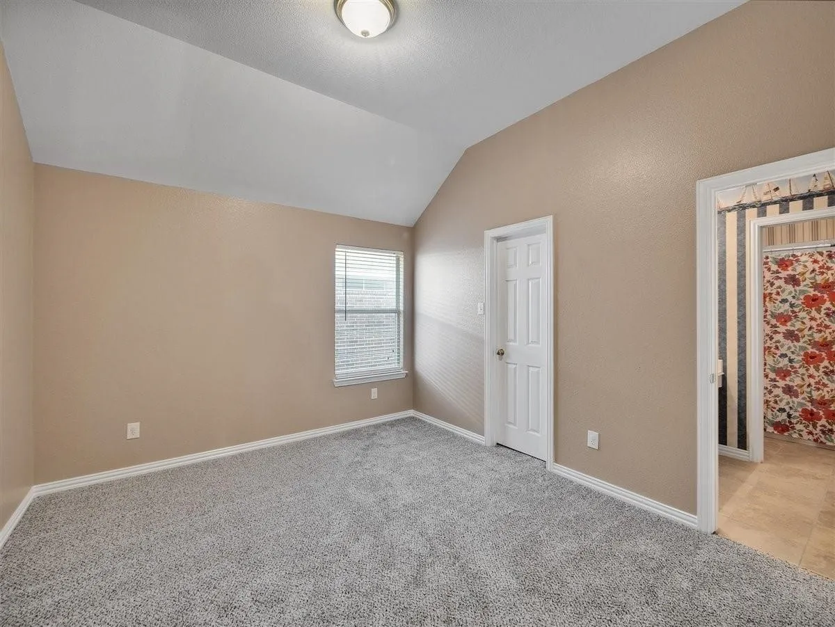 Single Family Residence For Rent in Dallas County , 4551 Durrand Drive, Grand Prairie, Texas 75052, 5 Bedroom, 4 Bathroom, 2 Garage spaces, 3,894 Sqft, built in 2003, mls#21377937, Real Estate Agent in Grand Prairie, Homes For Rent in Dallas county, Homes For Rent in Grand Prairie, Realtor in Grand Prairie Texas, Real Estate Brokerage Independent Realty Texas, Luminita Cordes Realtor