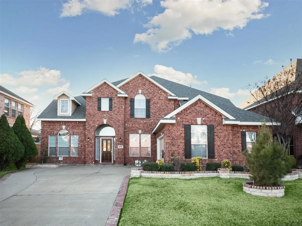 Single Family Residence For Rent in Dallas County , 4551 Durrand Drive, Grand Prairie, Texas 75052, 5 Bedroom, 4 Bathroom, 2 Garage spaces, 3,894 Sqft, built in 2003, mls#21377937, Real Estate Agent in Grand Prairie, Homes For Rent in Dallas county, Homes For Rent in Grand Prairie, Realtor in Grand Prairie Texas, Real Estate Brokerage Independent Realty Texas, Luminita Cordes Realtor