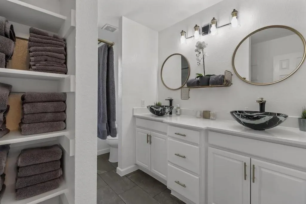 Duplex For Rent in Denton County , 3606 Kayewood Drive 3606, Little Elm, Texas 75068, 2 Bedroom, 2 Bathroom, Garage spaces, 1,150 Sqft, built in 2021, mls#21377940, Real Estate Agent in Little Elm, Homes For Rent in Denton county, Homes For Rent in Little Elm, Realtor in Little Elm Texas, Real Estate Brokerage Independent Realty Texas, Luminita Cordes Realtor