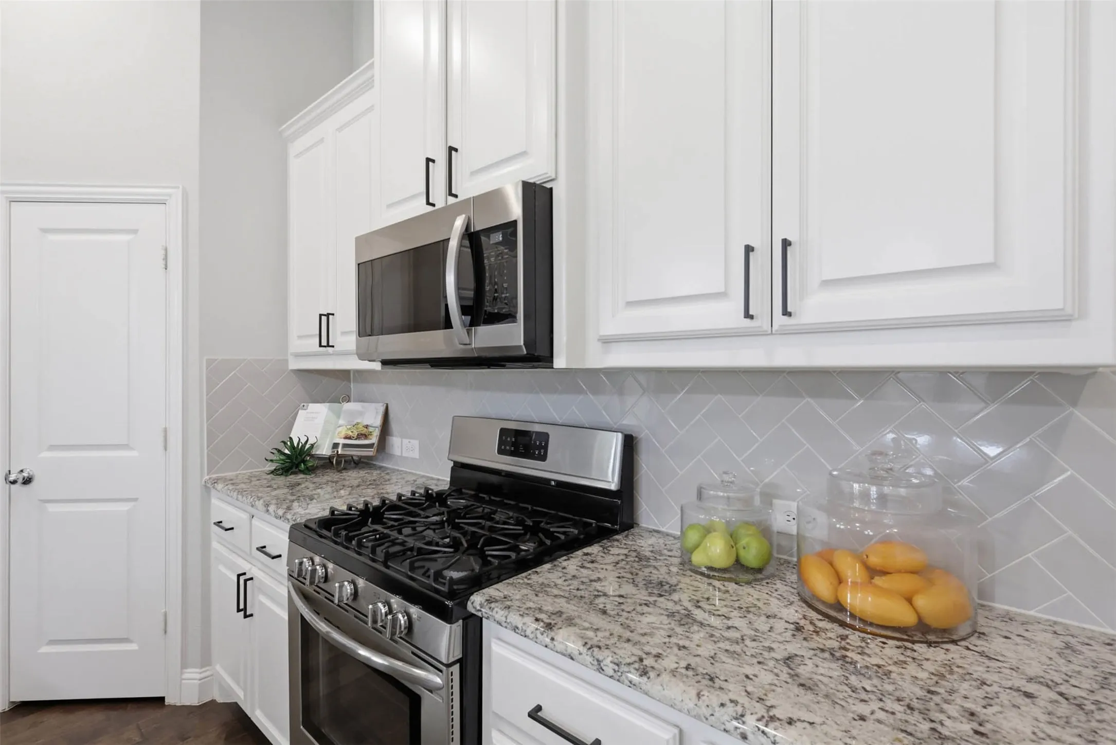 Single Family Residence For Sale in Denton County , 16117 Plum Court, Prosper, Texas 75078, 4 Bedroom, 3 Bathroom, 2 Garage spaces, 2,052 Sqft, built in 2017, mls#21377948, Real Estate Agent in Prosper, Homes For Sale in Denton county, Homes For Sale in Prosper, Realtor in Prosper Texas, Real Estate Brokerage Independent Realty Texas, Luminita Cordes Realtor