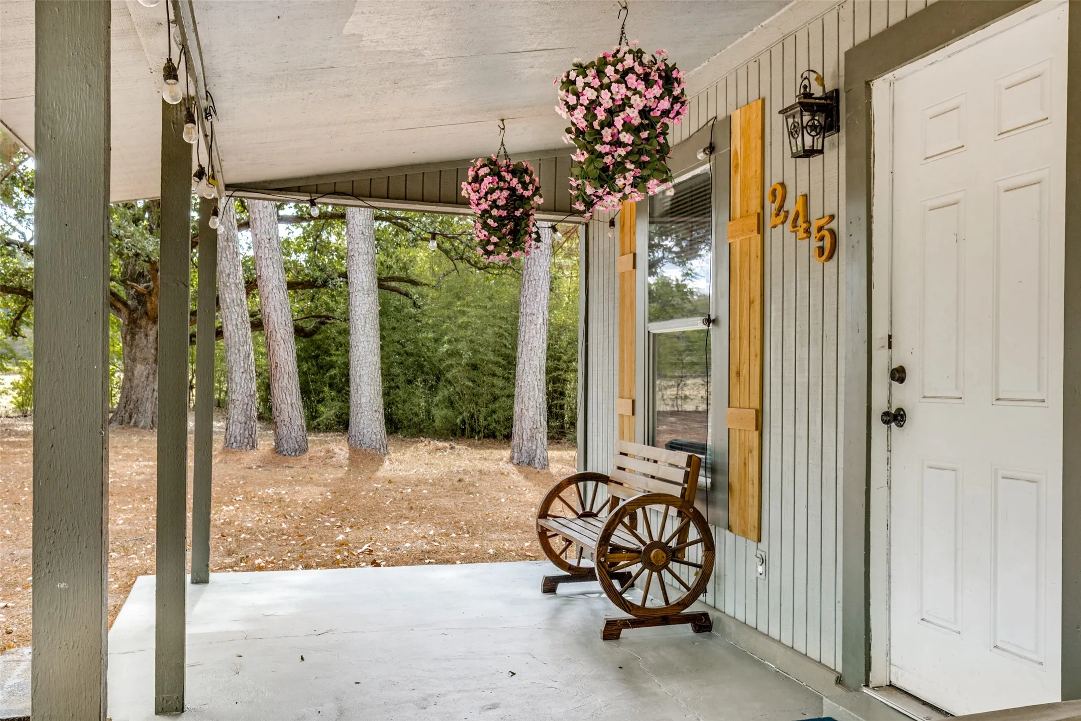 Single Family Residence For Sale in Van Zandt County , 245 Vz County Road 1707, Grand Saline, Texas 75140, 1 Bedroom, 1 Bathroom, Garage spaces, 480 Sqft, built in 1980, mls#21377890, Real Estate Agent in Grand Saline, Homes For Sale in Van Zandt county, Homes For Sale in Grand Saline, Realtor in Grand Saline Texas, Real Estate Brokerage Independent Realty Texas, Luminita Cordes Realtor