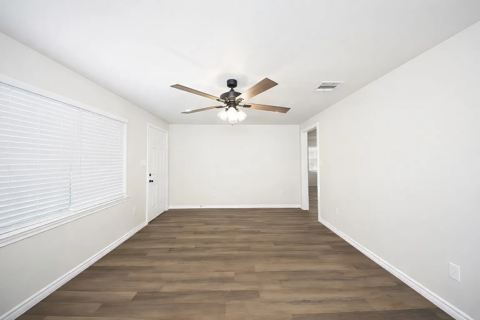 Single Family Residence For Rent in Wise County , 1119 Salt Creek Road, Springtown, Texas 76082, 3 Bedroom, 2 Bathroom, 2 Garage spaces, 2,181 Sqft, built in 1970, mls#21377950, Real Estate Agent in Springtown, Homes For Rent in Wise county, Homes For Rent in Springtown, Realtor in Springtown Texas, Real Estate Brokerage Independent Realty Texas, Luminita Cordes Realtor
