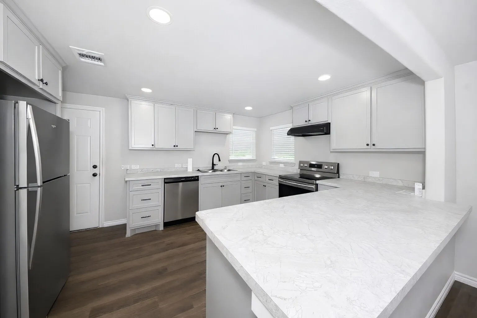 Single Family Residence For Rent in Wise County , 1119 Salt Creek Road, Springtown, Texas 76082, 3 Bedroom, 2 Bathroom, 2 Garage spaces, 2,181 Sqft, built in 1970, mls#21377950, Real Estate Agent in Springtown, Homes For Rent in Wise county, Homes For Rent in Springtown, Realtor in Springtown Texas, Real Estate Brokerage Independent Realty Texas, Luminita Cordes Realtor