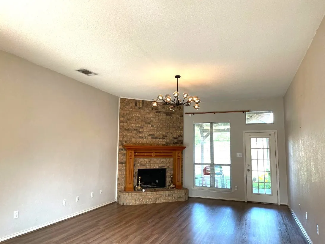 Single Family Residence For Rent in Collin County , 1304 Rosewood Lane, Allen, Texas 75002, 3 Bedroom, 2 Bathroom, 2 Garage spaces, 1,780 Sqft, built in 1996, mls#21377958, Real Estate Agent in Allen, Homes For Rent in Collin county, Homes For Rent in Allen, Realtor in Allen Texas, Real Estate Brokerage Independent Realty Texas, Luminita Cordes Realtor