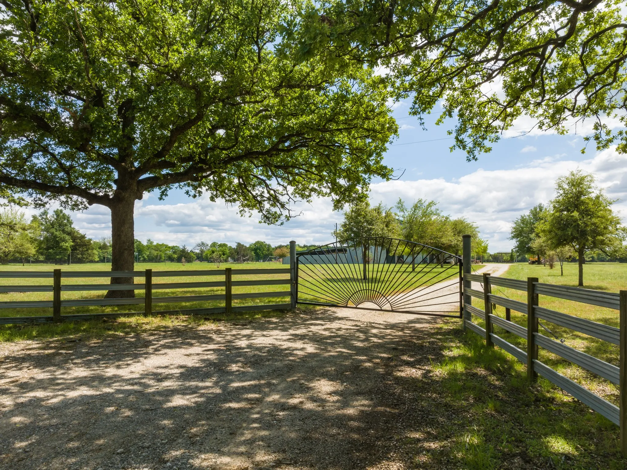Farm For Sale in Freestone County , TBD Fcr 920, Mexia, Texas 76667, 4 Bedroom, 4 Bathroom, Garage spaces, 2,400 Sqft, built in 2016, mls#21377922, Real Estate Agent in Mexia, Homes For Sale in Freestone county, Homes For Sale in Mexia, Realtor in Mexia Texas, Real Estate Brokerage Independent Realty Texas, Luminita Cordes Realtor