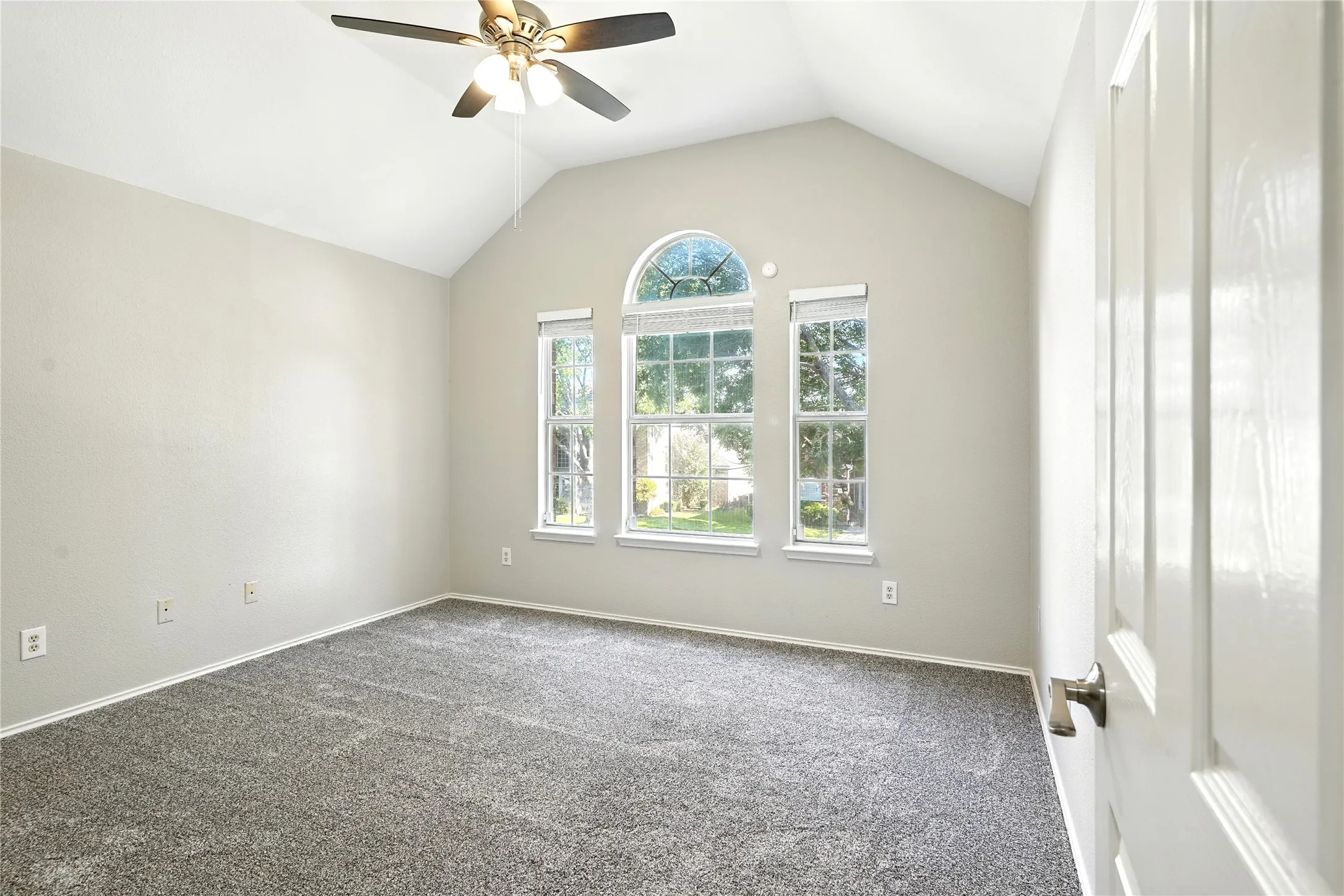 Single Family Residence For Rent in Collin County , 9808 Enmore Lane, Frisco, Texas 75035, 4 Bedroom, 3 Bathroom, 2 Garage spaces, 2,786 Sqft, built in 1998, mls#21377960, Real Estate Agent in Frisco, Homes For Rent in Collin county, Homes For Rent in Frisco, Realtor in Frisco Texas, Real Estate Brokerage Independent Realty Texas, Luminita Cordes Realtor