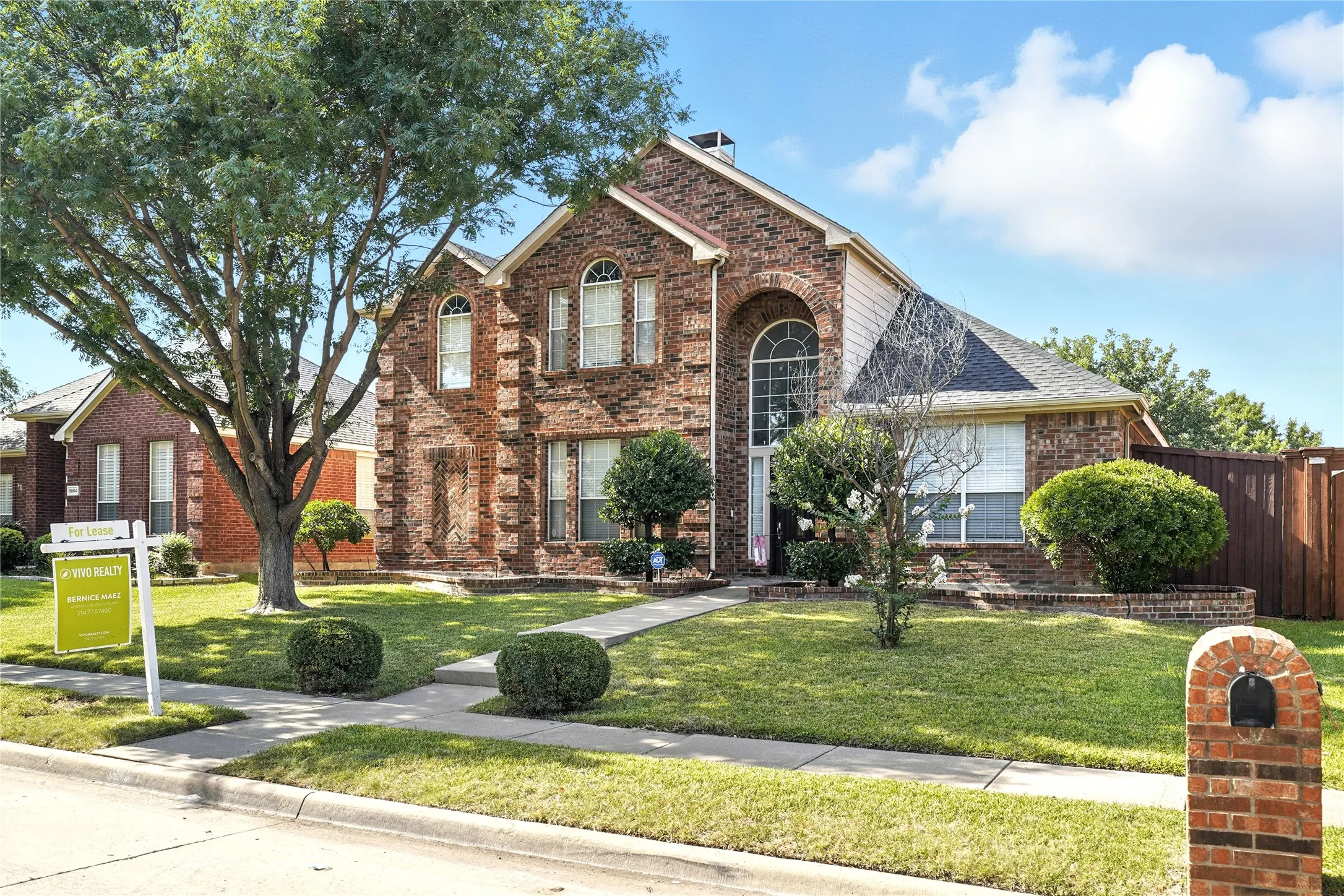 Single Family Residence For Rent in Collin County , 9808 Enmore Lane, Frisco, Texas 75035, 4 Bedroom, 3 Bathroom, 2 Garage spaces, 2,786 Sqft, built in 1998, mls#21377960, Real Estate Agent in Frisco, Homes For Rent in Collin county, Homes For Rent in Frisco, Realtor in Frisco Texas, Real Estate Brokerage Independent Realty Texas, Luminita Cordes Realtor