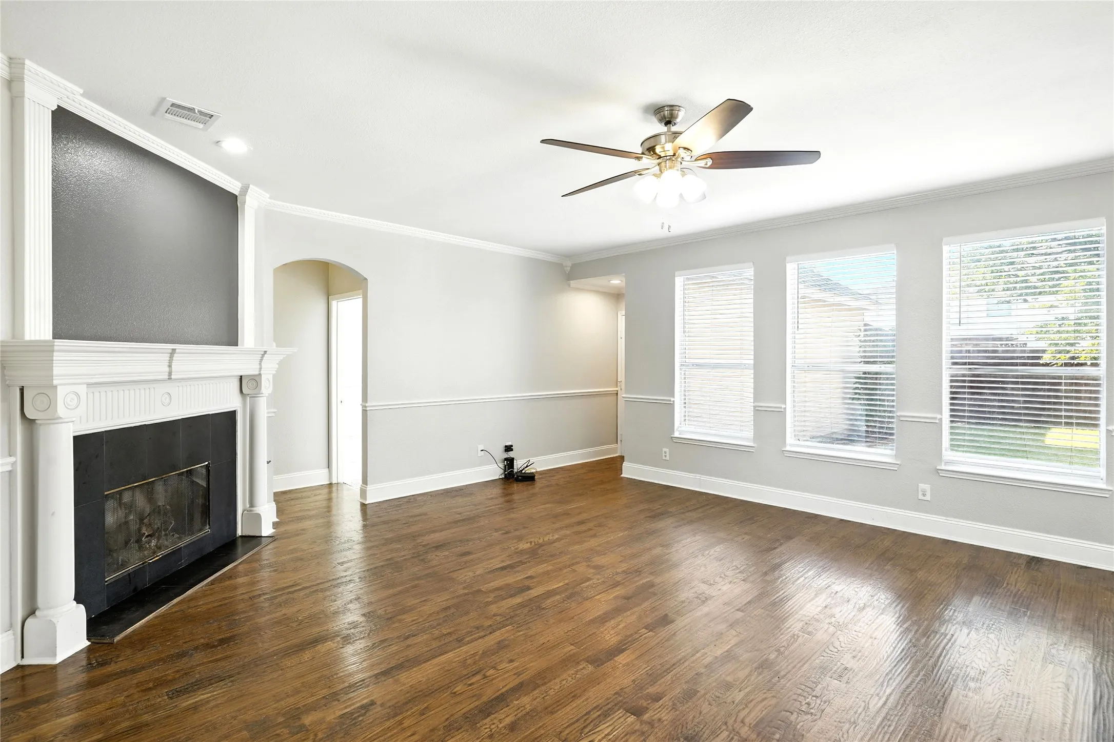 Single Family Residence For Rent in Collin County , 9808 Enmore Lane, Frisco, Texas 75035, 4 Bedroom, 3 Bathroom, 2 Garage spaces, 2,786 Sqft, built in 1998, mls#21377960, Real Estate Agent in Frisco, Homes For Rent in Collin county, Homes For Rent in Frisco, Realtor in Frisco Texas, Real Estate Brokerage Independent Realty Texas, Luminita Cordes Realtor