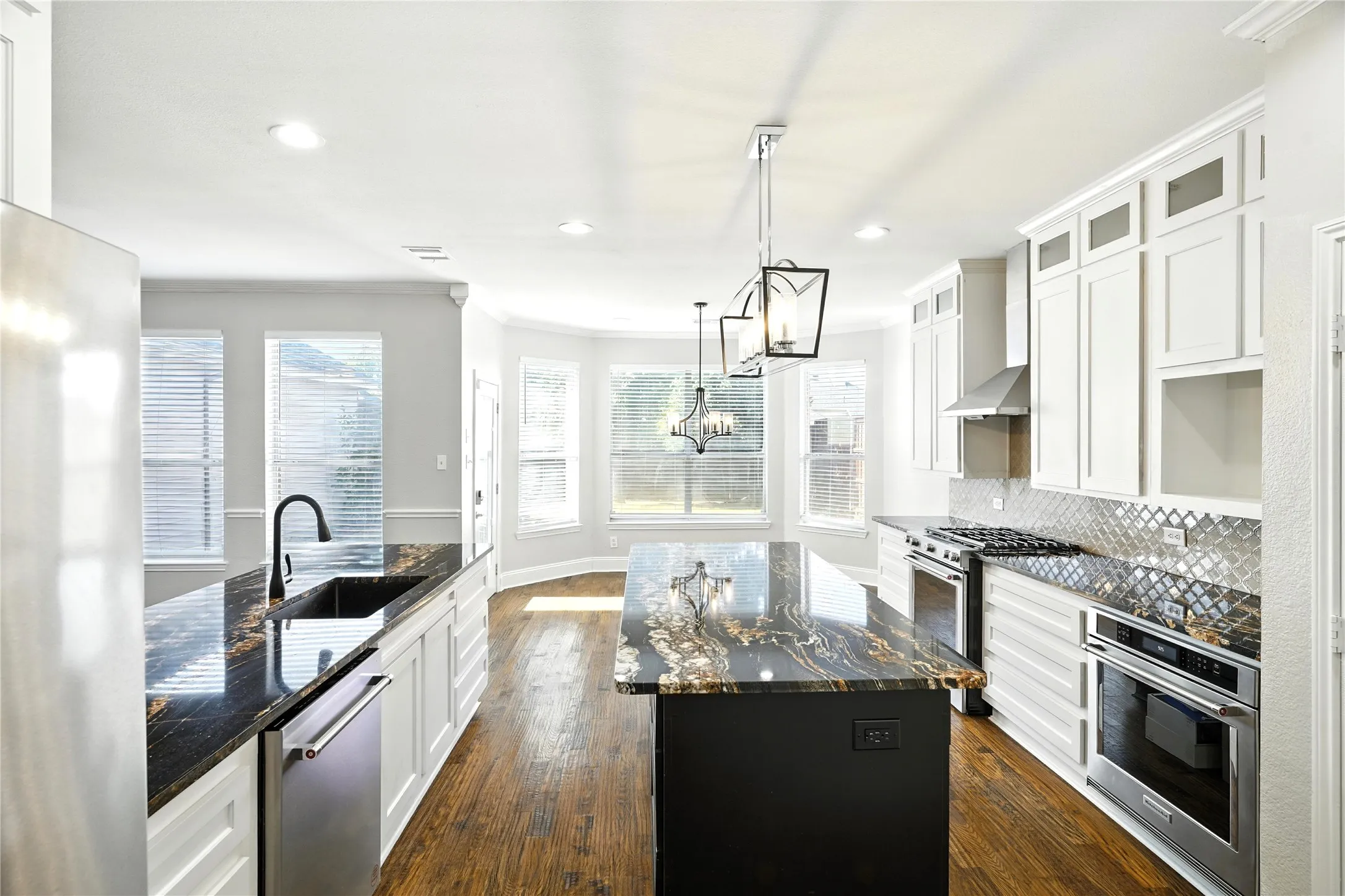 Single Family Residence For Rent in Collin County , 9808 Enmore Lane, Frisco, Texas 75035, 4 Bedroom, 3 Bathroom, 2 Garage spaces, 2,786 Sqft, built in 1998, mls#21377960, Real Estate Agent in Frisco, Homes For Rent in Collin county, Homes For Rent in Frisco, Realtor in Frisco Texas, Real Estate Brokerage Independent Realty Texas, Luminita Cordes Realtor