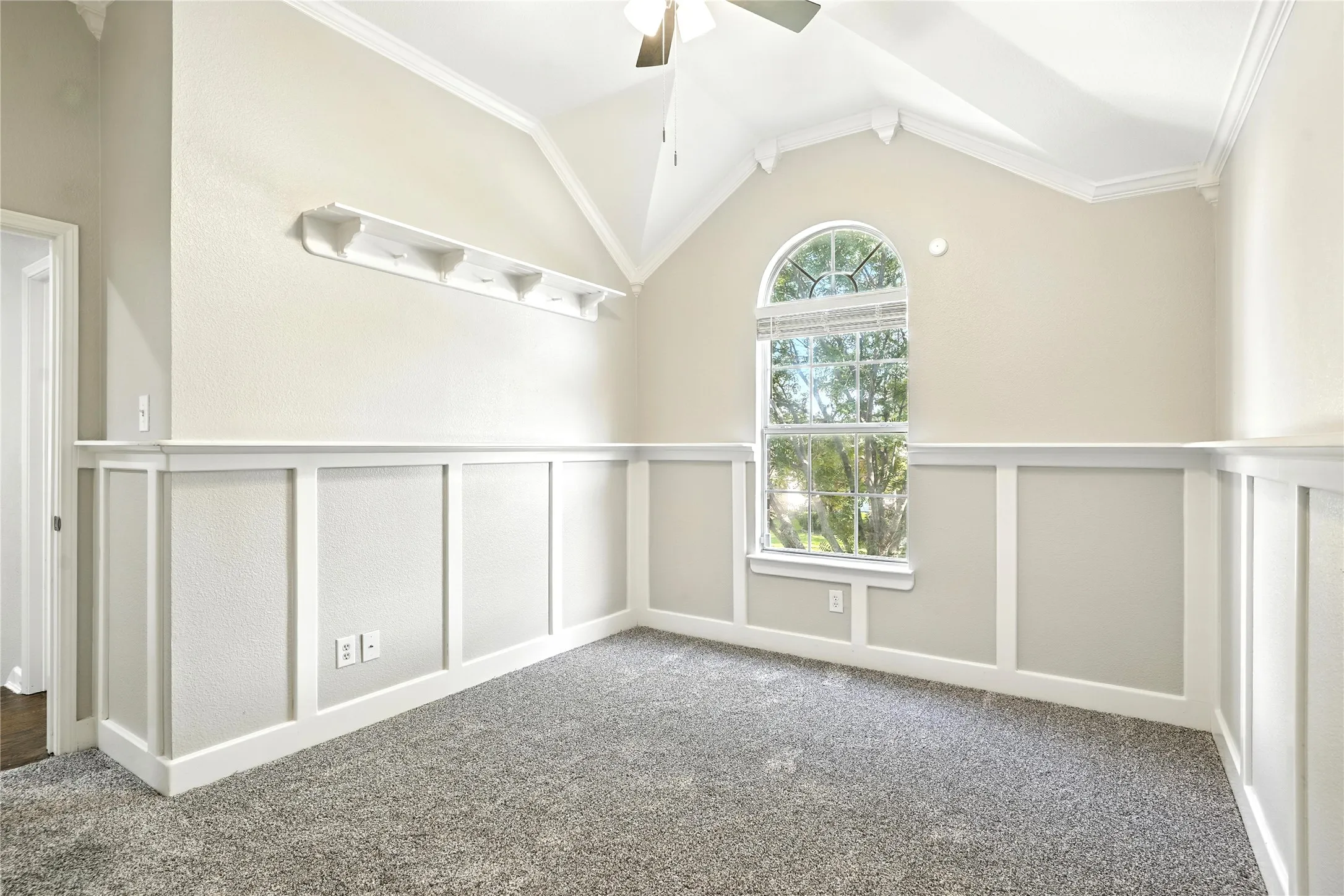 Single Family Residence For Rent in Collin County , 9808 Enmore Lane, Frisco, Texas 75035, 4 Bedroom, 3 Bathroom, 2 Garage spaces, 2,786 Sqft, built in 1998, mls#21377960, Real Estate Agent in Frisco, Homes For Rent in Collin county, Homes For Rent in Frisco, Realtor in Frisco Texas, Real Estate Brokerage Independent Realty Texas, Luminita Cordes Realtor