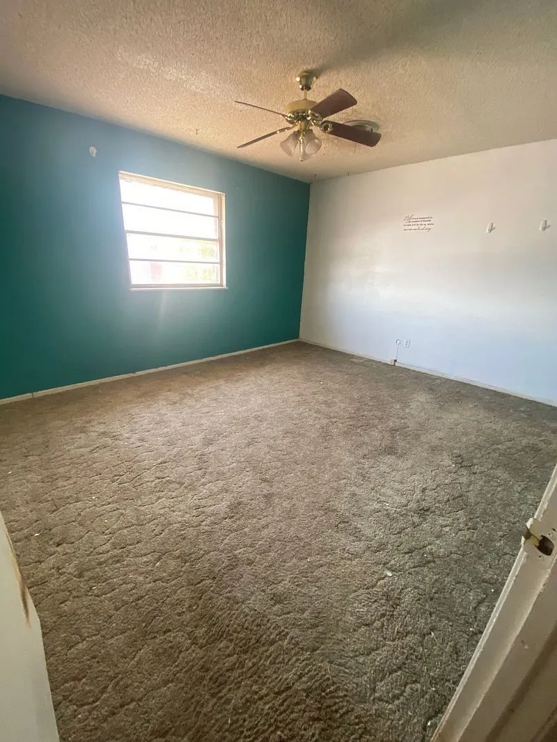 Townhouse For Sale in Taylor County , 4631 N 2nd Street, Abilene, Texas 79603, 4 Bedroom, 2 Bathroom, 1 Garage spaces, 2,200 Sqft, built in 1964, mls#21377944, Real Estate Agent in Abilene, Homes For Sale in Taylor county, Homes For Sale in Abilene, Realtor in Abilene Texas, Real Estate Brokerage Independent Realty Texas, Luminita Cordes Realtor