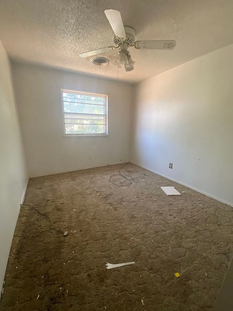 Townhouse For Sale in Taylor County , 4631 N 2nd Street, Abilene, Texas 79603, 4 Bedroom, 2 Bathroom, 1 Garage spaces, 2,200 Sqft, built in 1964, mls#21377944, Real Estate Agent in Abilene, Homes For Sale in Taylor county, Homes For Sale in Abilene, Realtor in Abilene Texas, Real Estate Brokerage Independent Realty Texas, Luminita Cordes Realtor