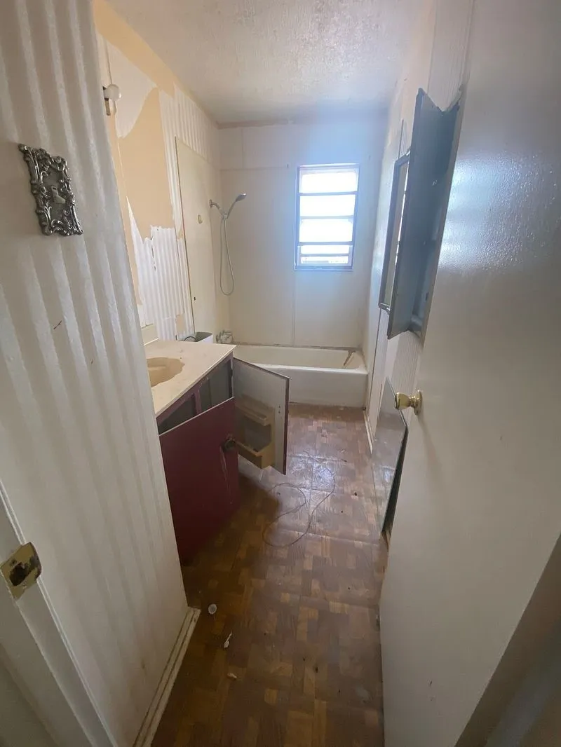 Townhouse For Sale in Taylor County , 4631 N 2nd Street, Abilene, Texas 79603, 4 Bedroom, 2 Bathroom, 1 Garage spaces, 2,200 Sqft, built in 1964, mls#21377944, Real Estate Agent in Abilene, Homes For Sale in Taylor county, Homes For Sale in Abilene, Realtor in Abilene Texas, Real Estate Brokerage Independent Realty Texas, Luminita Cordes Realtor