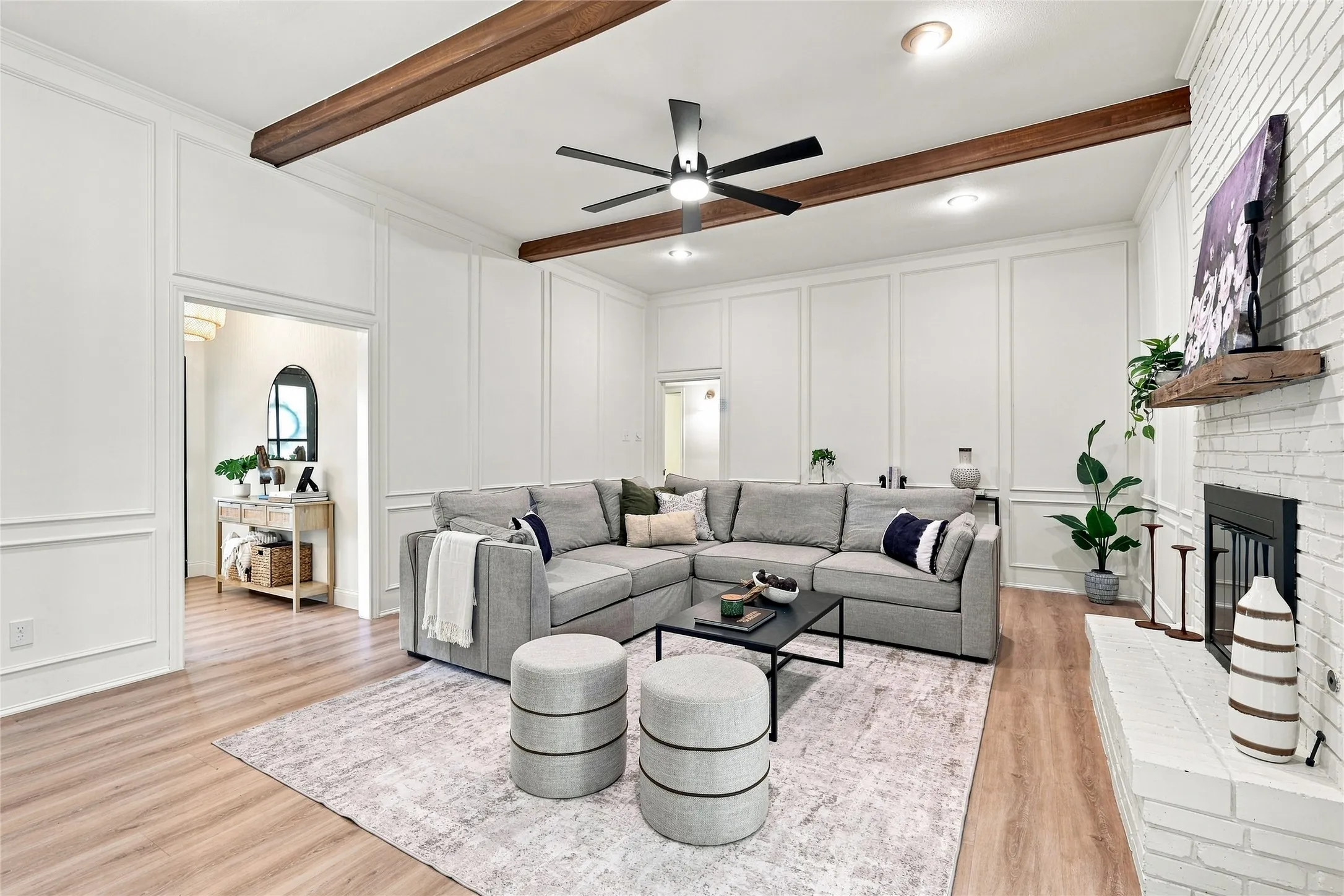 Single Family Residence For Sale in Dallas County , 1107 Sundial Drive, Richardson, Texas 75081, 3 Bedroom, 3 Bathroom, 2 Garage spaces, 2,545 Sqft, built in 1980, mls#21367611, Real Estate Agent in Richardson, Homes For Sale in Dallas county, Homes For Sale in Richardson, Realtor in Richardson Texas, Real Estate Brokerage Independent Realty Texas, Luminita Cordes Realtor