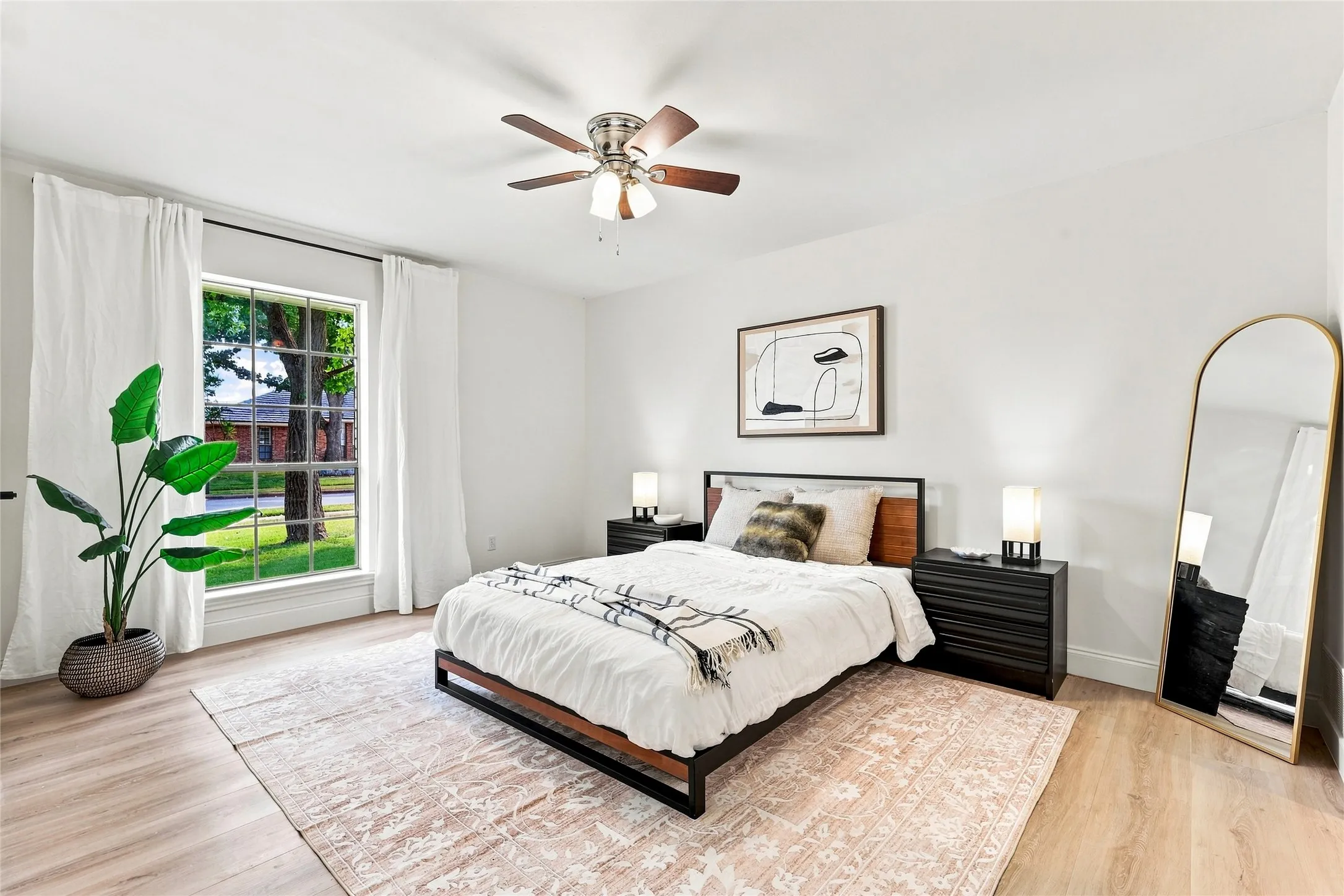 Single Family Residence For Sale in Dallas County , 1107 Sundial Drive, Richardson, Texas 75081, 3 Bedroom, 3 Bathroom, 2 Garage spaces, 2,545 Sqft, built in 1980, mls#21367611, Real Estate Agent in Richardson, Homes For Sale in Dallas county, Homes For Sale in Richardson, Realtor in Richardson Texas, Real Estate Brokerage Independent Realty Texas, Luminita Cordes Realtor
