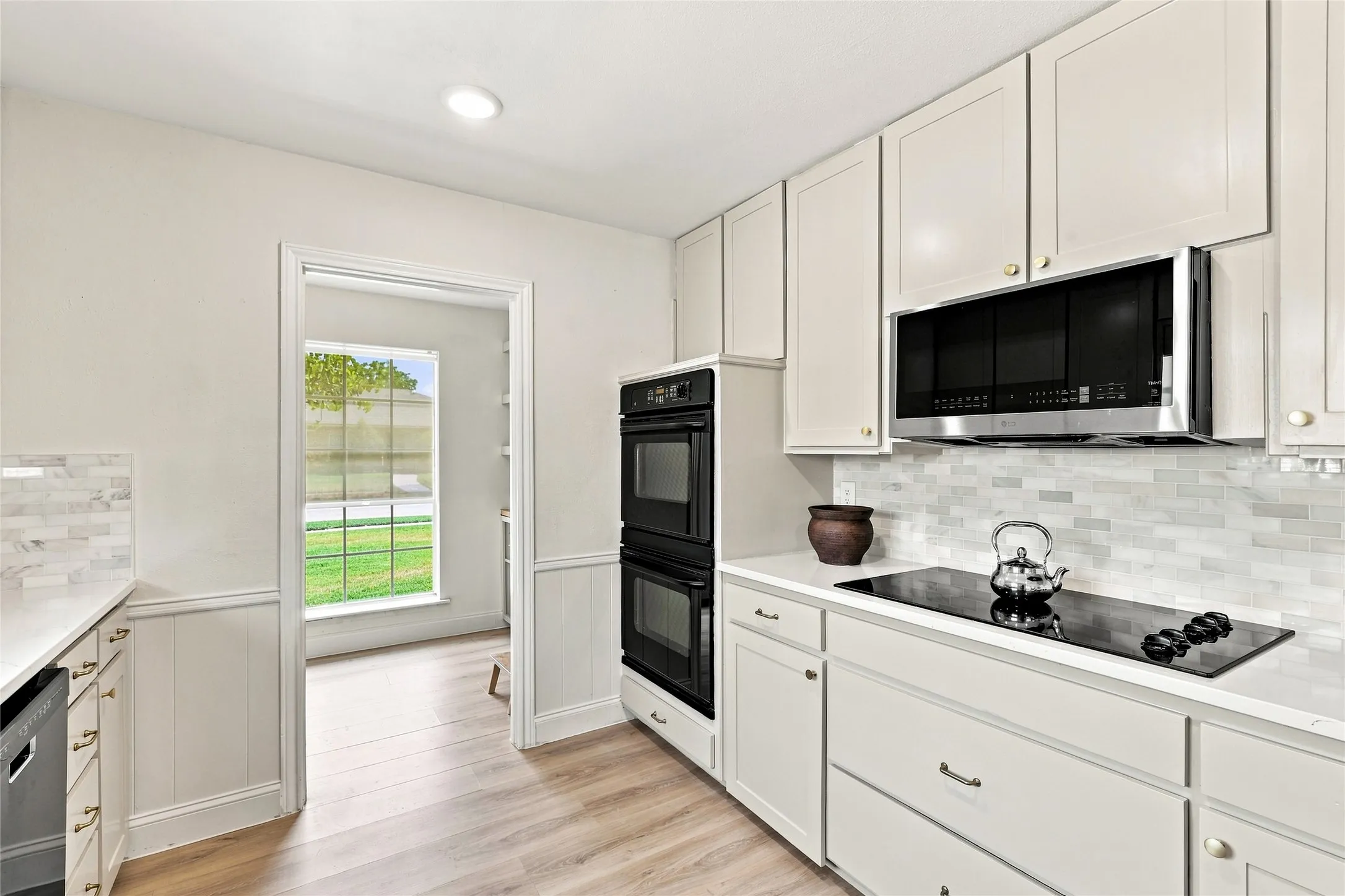 Single Family Residence For Sale in Dallas County , 1107 Sundial Drive, Richardson, Texas 75081, 3 Bedroom, 3 Bathroom, 2 Garage spaces, 2,545 Sqft, built in 1980, mls#21367611, Real Estate Agent in Richardson, Homes For Sale in Dallas county, Homes For Sale in Richardson, Realtor in Richardson Texas, Real Estate Brokerage Independent Realty Texas, Luminita Cordes Realtor