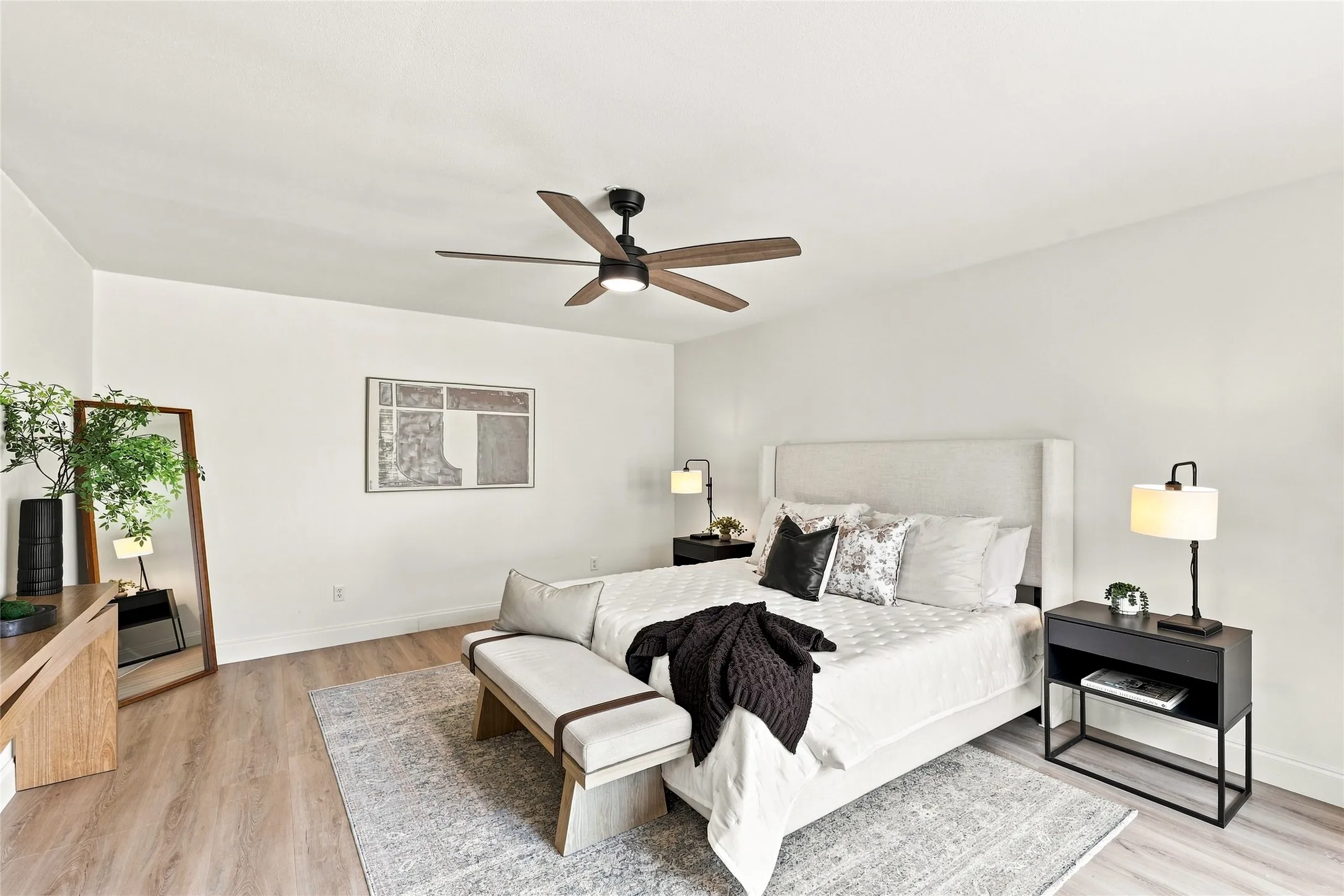 Single Family Residence For Sale in Dallas County , 1107 Sundial Drive, Richardson, Texas 75081, 3 Bedroom, 3 Bathroom, 2 Garage spaces, 2,545 Sqft, built in 1980, mls#21367611, Real Estate Agent in Richardson, Homes For Sale in Dallas county, Homes For Sale in Richardson, Realtor in Richardson Texas, Real Estate Brokerage Independent Realty Texas, Luminita Cordes Realtor
