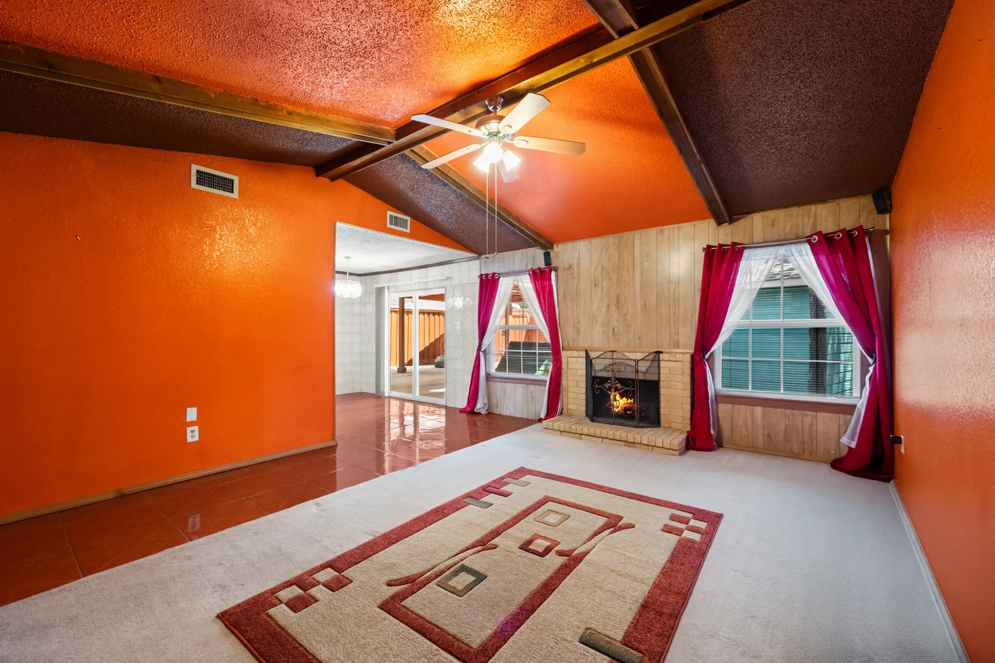 Single Family Residence For Sale in Dallas County , 1706 Eastcliff Drive, Dallas, Texas 75217, 3 Bedroom, 2 Bathroom, 1 Garage spaces, 1,242 Sqft, built in 1982, mls#21375606, Real Estate Agent in Dallas, Homes For Sale in Dallas county, Homes For Sale in Dallas, Realtor in Dallas Texas, Real Estate Brokerage Independent Realty Texas, Luminita Cordes Realtor