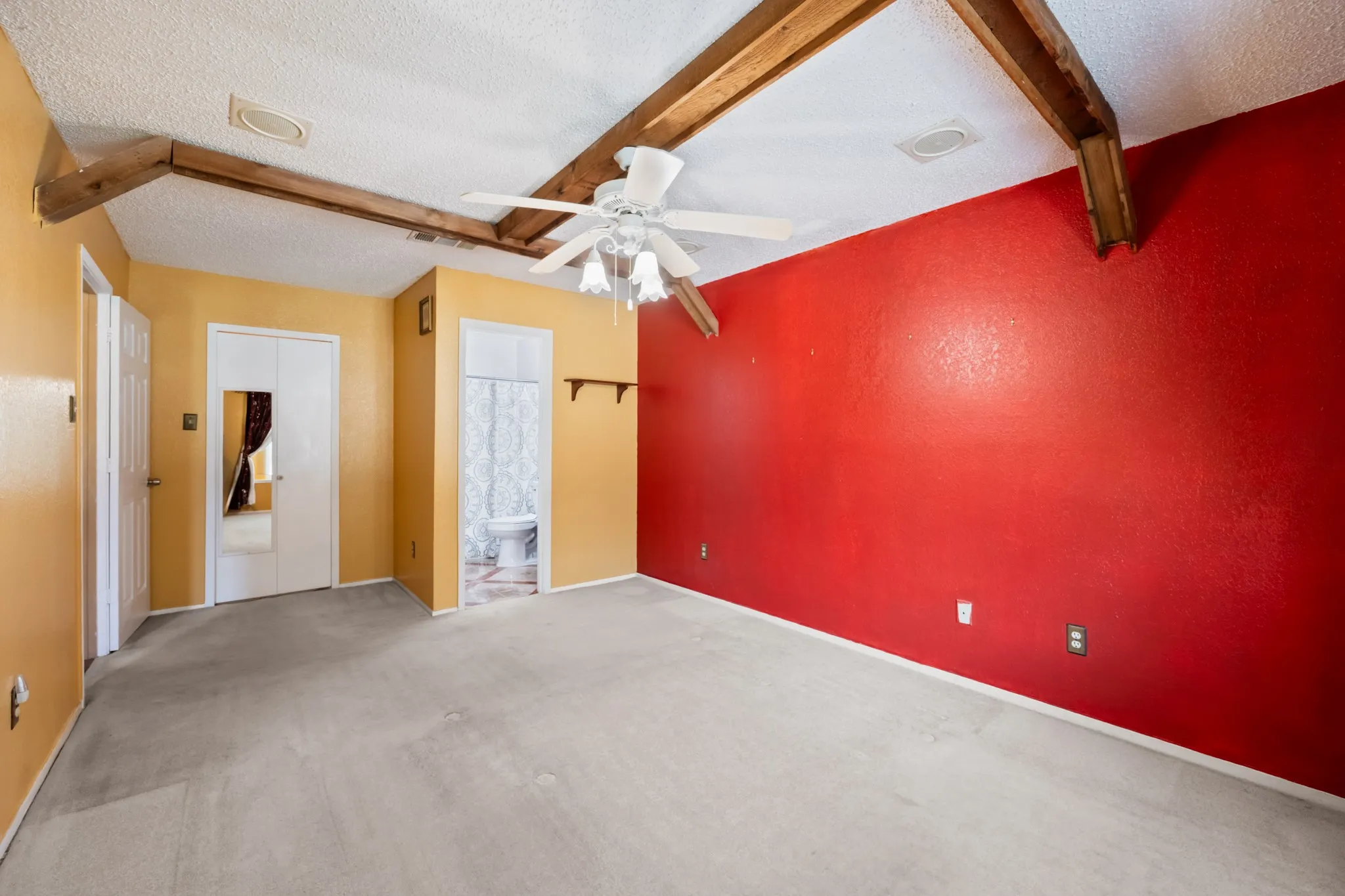 Single Family Residence For Sale in Dallas County , 1706 Eastcliff Drive, Dallas, Texas 75217, 3 Bedroom, 2 Bathroom, 1 Garage spaces, 1,242 Sqft, built in 1982, mls#21375606, Real Estate Agent in Dallas, Homes For Sale in Dallas county, Homes For Sale in Dallas, Realtor in Dallas Texas, Real Estate Brokerage Independent Realty Texas, Luminita Cordes Realtor