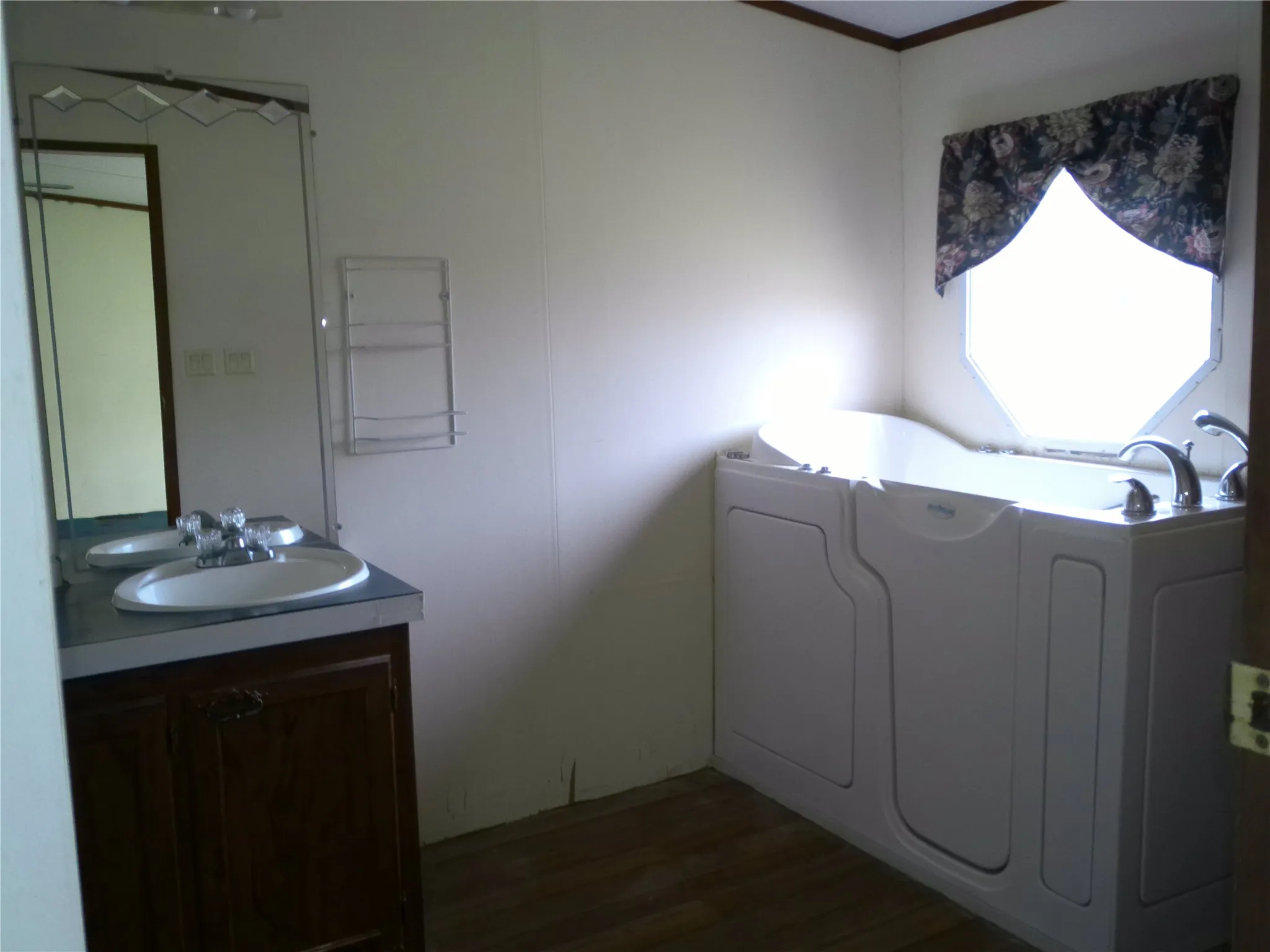 Manufactured Home For Sale in Collin County , 1434 County Road 490, Princeton, Texas 75407, 3 Bedroom, 2 Bathroom, Garage spaces, 1,536 Sqft, built in 1998, mls#21377965, Real Estate Agent in Princeton, Homes For Sale in Collin county, Homes For Sale in Princeton, Realtor in Princeton Texas, Real Estate Brokerage Independent Realty Texas, Luminita Cordes Realtor
