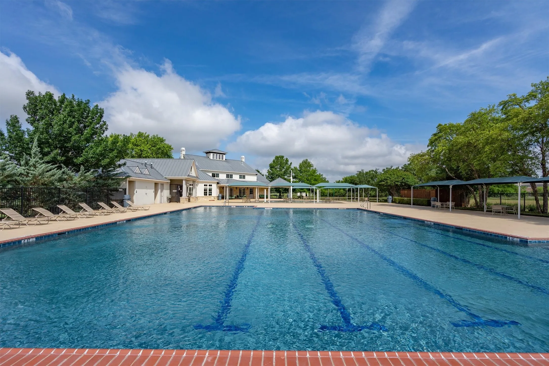 Single Family Residence For Sale in Denton County , 1505 Spoonbill Drive, Little Elm, Texas 75068, 4 Bedroom, 3 Bathroom, 2 Garage spaces, 2,106 Sqft, built in 2018, mls#21358380, Real Estate Agent in Little Elm, Homes For Sale in Denton county, Homes For Sale in Little Elm, Realtor in Little Elm Texas, Real Estate Brokerage Independent Realty Texas, Luminita Cordes Realtor