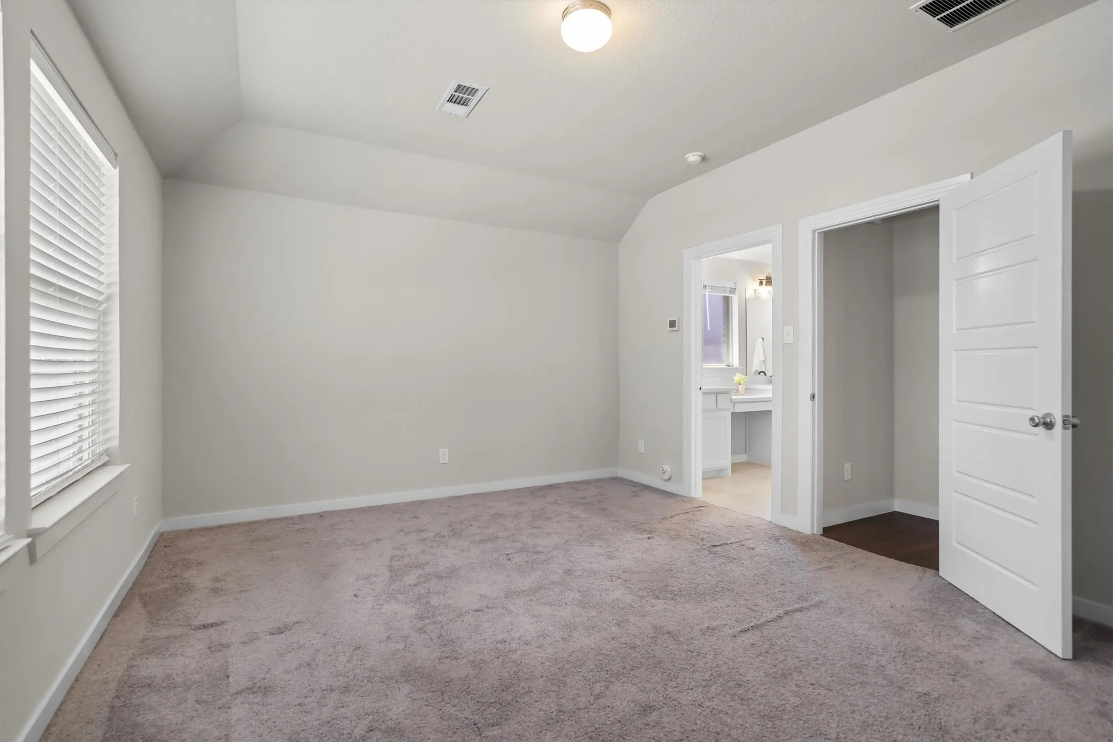 Single Family Residence For Sale in Denton County , 1505 Spoonbill Drive, Little Elm, Texas 75068, 4 Bedroom, 3 Bathroom, 2 Garage spaces, 2,106 Sqft, built in 2018, mls#21358380, Real Estate Agent in Little Elm, Homes For Sale in Denton county, Homes For Sale in Little Elm, Realtor in Little Elm Texas, Real Estate Brokerage Independent Realty Texas, Luminita Cordes Realtor