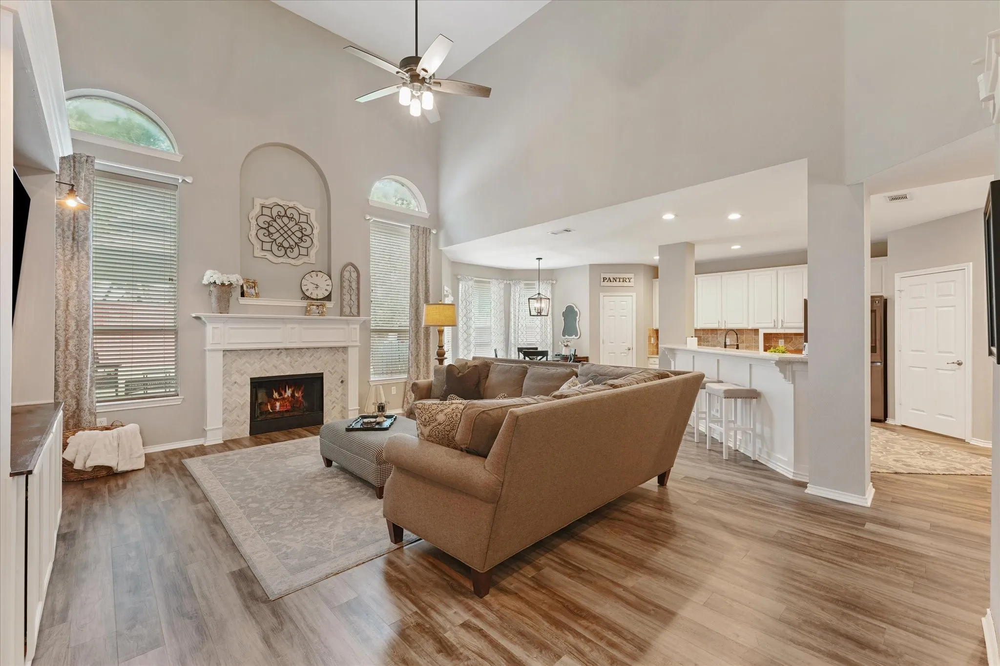 Single Family Residence For Sale in Collin County , 903 Fountain Drive, Wylie, Texas 75098, 4 Bedroom, 3 Bathroom, 2 Garage spaces, 2,942 Sqft, built in 2003, mls#21377936, Real Estate Agent in Wylie, Homes For Sale in Collin county, Homes For Sale in Wylie, Realtor in Wylie Texas, Real Estate Brokerage Independent Realty Texas, Luminita Cordes Realtor