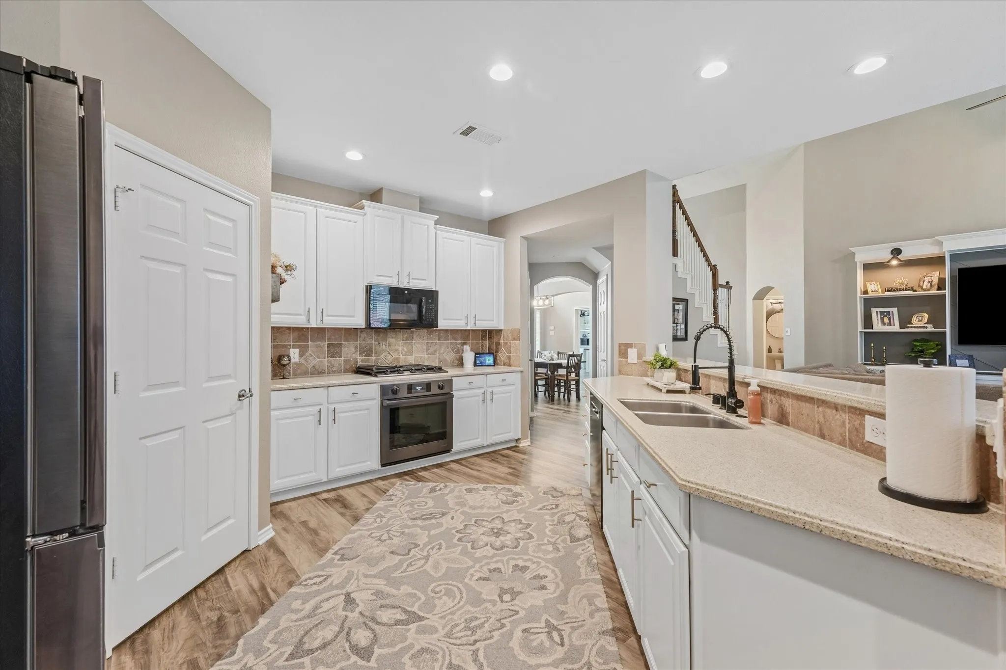 Single Family Residence For Sale in Collin County , 903 Fountain Drive, Wylie, Texas 75098, 4 Bedroom, 3 Bathroom, 2 Garage spaces, 2,942 Sqft, built in 2003, mls#21377936, Real Estate Agent in Wylie, Homes For Sale in Collin county, Homes For Sale in Wylie, Realtor in Wylie Texas, Real Estate Brokerage Independent Realty Texas, Luminita Cordes Realtor