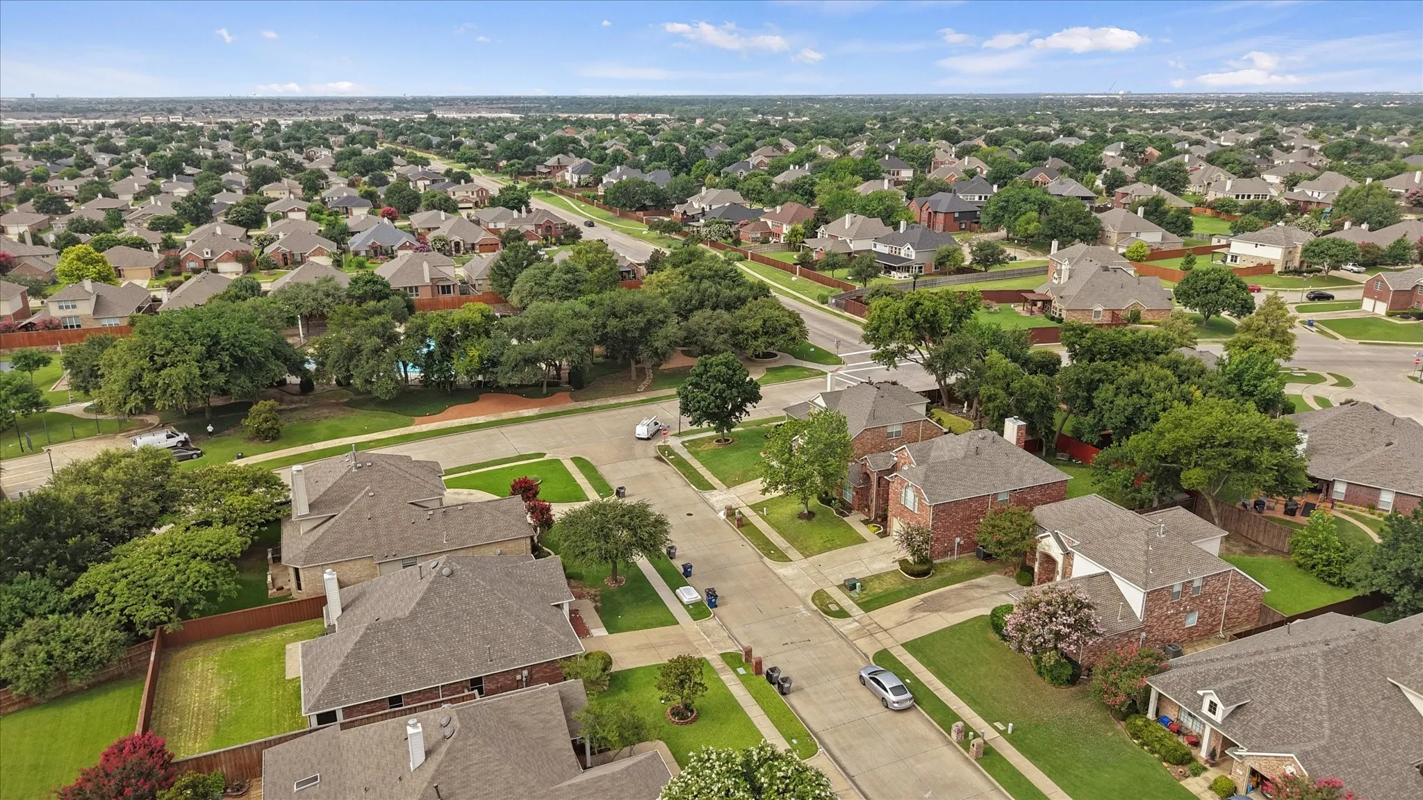 Single Family Residence For Sale in Collin County , 903 Fountain Drive, Wylie, Texas 75098, 4 Bedroom, 3 Bathroom, 2 Garage spaces, 2,942 Sqft, built in 2003, mls#21377936, Real Estate Agent in Wylie, Homes For Sale in Collin county, Homes For Sale in Wylie, Realtor in Wylie Texas, Real Estate Brokerage Independent Realty Texas, Luminita Cordes Realtor