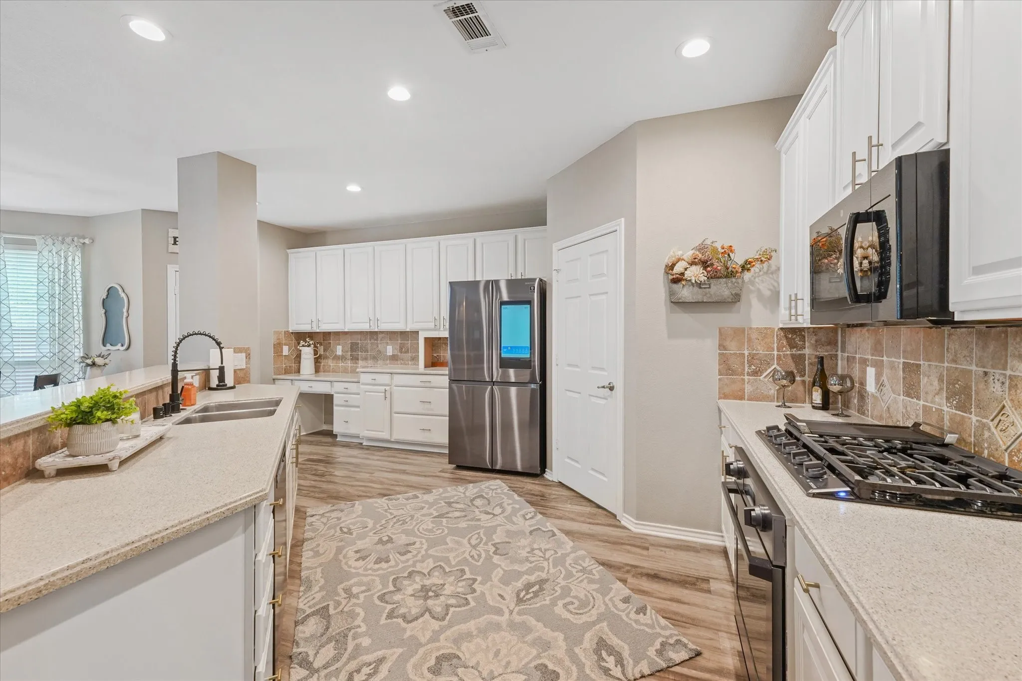 Single Family Residence For Sale in Collin County , 903 Fountain Drive, Wylie, Texas 75098, 4 Bedroom, 3 Bathroom, 2 Garage spaces, 2,942 Sqft, built in 2003, mls#21377936, Real Estate Agent in Wylie, Homes For Sale in Collin county, Homes For Sale in Wylie, Realtor in Wylie Texas, Real Estate Brokerage Independent Realty Texas, Luminita Cordes Realtor