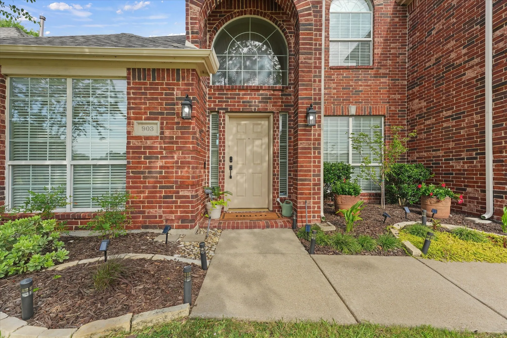 Single Family Residence For Sale in Collin County , 903 Fountain Drive, Wylie, Texas 75098, 4 Bedroom, 3 Bathroom, 2 Garage spaces, 2,942 Sqft, built in 2003, mls#21377936, Real Estate Agent in Wylie, Homes For Sale in Collin county, Homes For Sale in Wylie, Realtor in Wylie Texas, Real Estate Brokerage Independent Realty Texas, Luminita Cordes Realtor