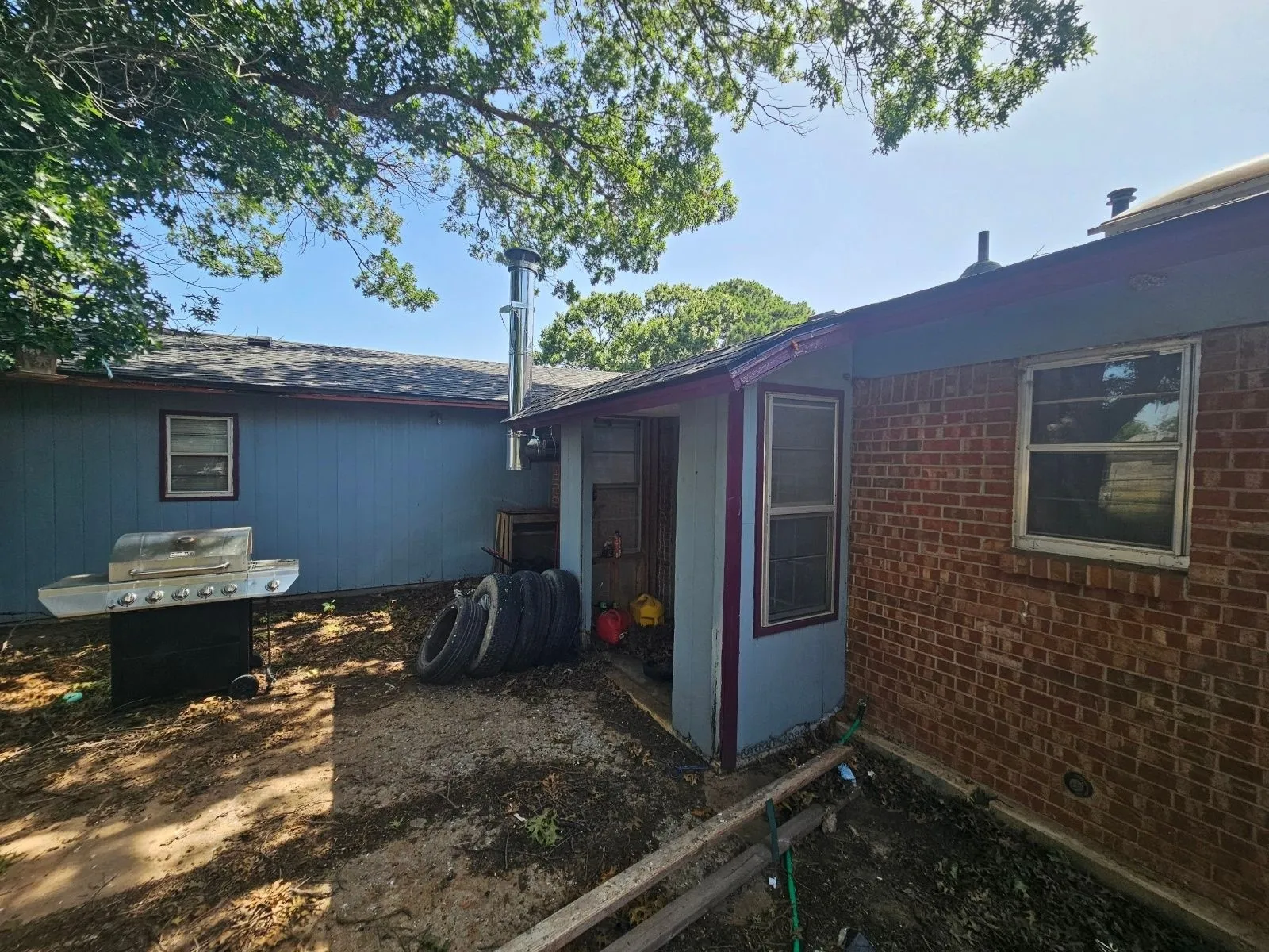 Single Family Residence For Sale in Wichita County , 4709 Gay Street, Wichita Falls, Texas 76306, 4 Bedroom, 3 Bathroom, 1 Garage spaces, 1,968 Sqft, built in 1962, mls#21377946, Real Estate Agent in Wichita Falls, Homes For Sale in Wichita county, Homes For Sale in Wichita Falls, Realtor in Wichita Falls Texas, Real Estate Brokerage Independent Realty Texas, Luminita Cordes Realtor