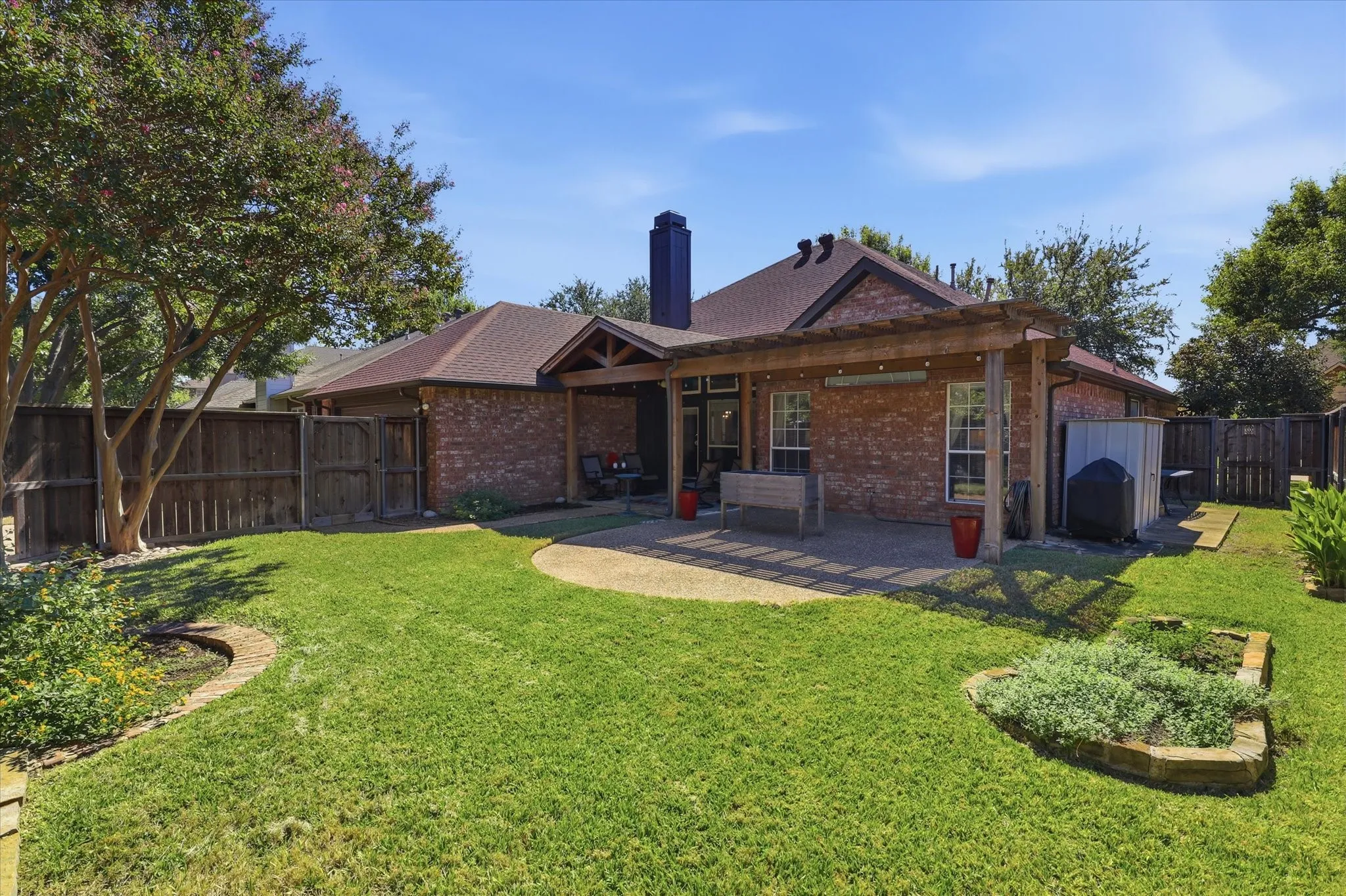 Single Family Residence For Sale in Collin County , 11100 New Orleans Drive, Frisco, Texas 75035, 4 Bedroom, 2 Bathroom, 2 Garage spaces, 2,027 Sqft, built in 1993, mls#21377020, Real Estate Agent in Frisco, Homes For Sale in Collin county, Homes For Sale in Frisco, Realtor in Frisco Texas, Real Estate Brokerage Independent Realty Texas, Luminita Cordes Realtor