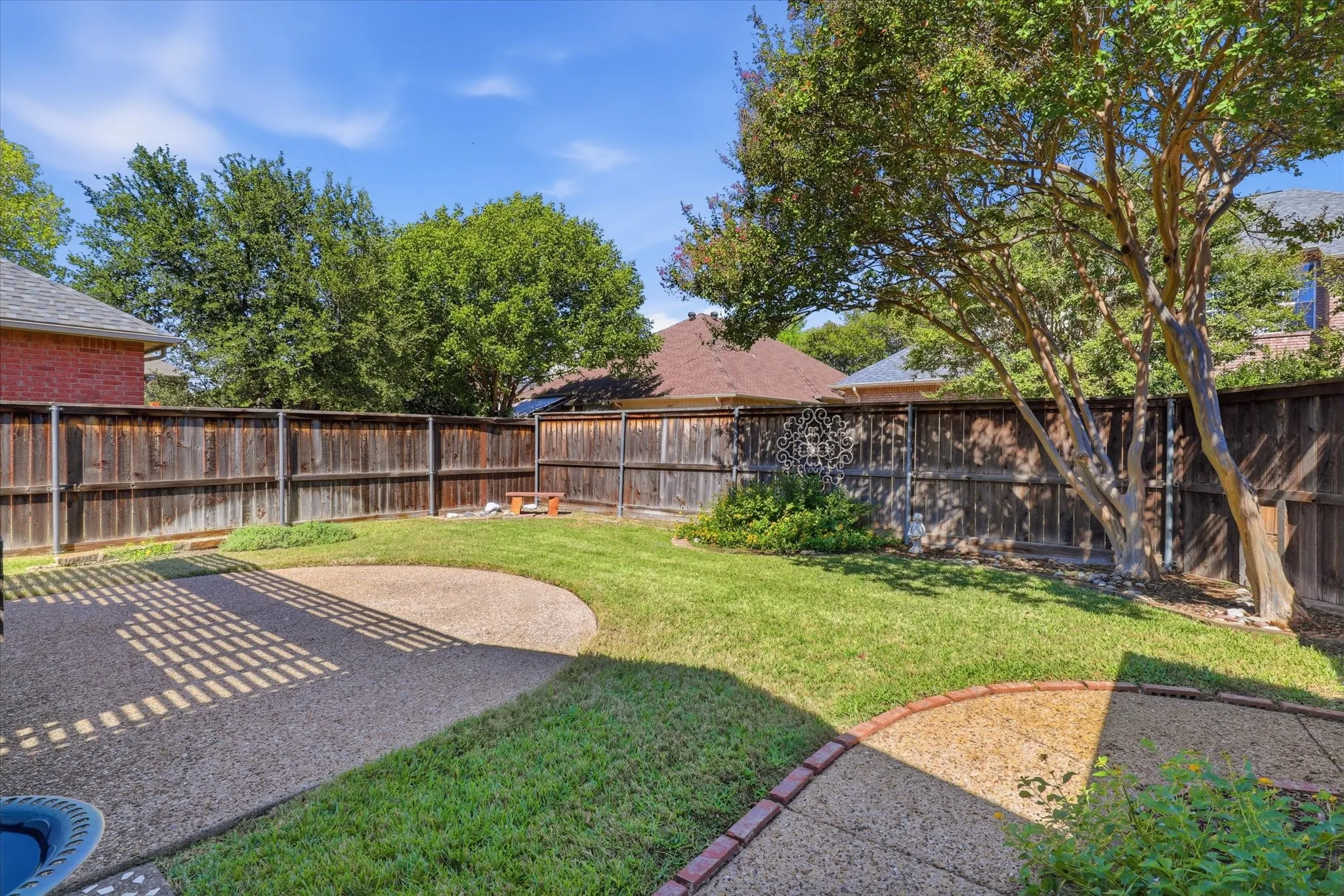 Single Family Residence For Sale in Collin County , 11100 New Orleans Drive, Frisco, Texas 75035, 4 Bedroom, 2 Bathroom, 2 Garage spaces, 2,027 Sqft, built in 1993, mls#21377020, Real Estate Agent in Frisco, Homes For Sale in Collin county, Homes For Sale in Frisco, Realtor in Frisco Texas, Real Estate Brokerage Independent Realty Texas, Luminita Cordes Realtor