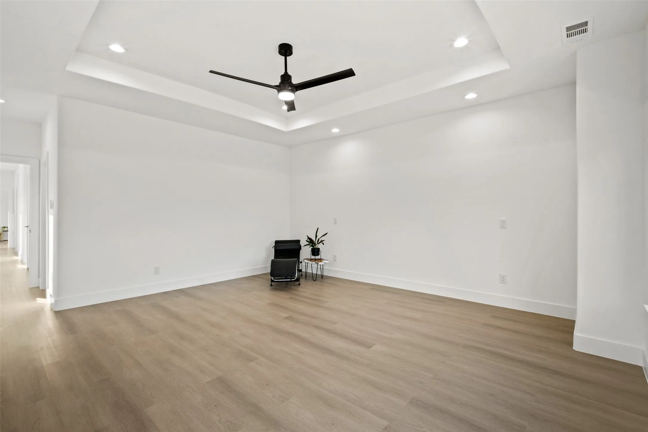 Single Family Residence For Sale in Dallas County , 2503 Lawrence Street, Dallas, Texas 75215, 3 Bedroom, 3 Bathroom, 2 Garage spaces, 1,950 Sqft, built in 2025, mls#21377973, Real Estate Agent in Dallas, Homes For Sale in Dallas county, Homes For Sale in Dallas, Realtor in Dallas Texas, Real Estate Brokerage Independent Realty Texas, Luminita Cordes Realtor