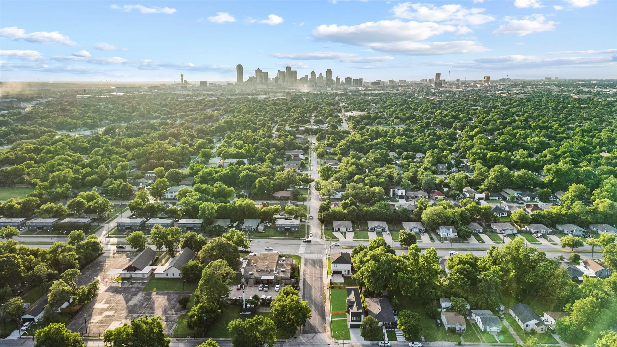 Single Family Residence For Sale in Dallas County , 2503 Lawrence Street, Dallas, Texas 75215, 3 Bedroom, 3 Bathroom, 2 Garage spaces, 1,950 Sqft, built in 2025, mls#21377973, Real Estate Agent in Dallas, Homes For Sale in Dallas county, Homes For Sale in Dallas, Realtor in Dallas Texas, Real Estate Brokerage Independent Realty Texas, Luminita Cordes Realtor
