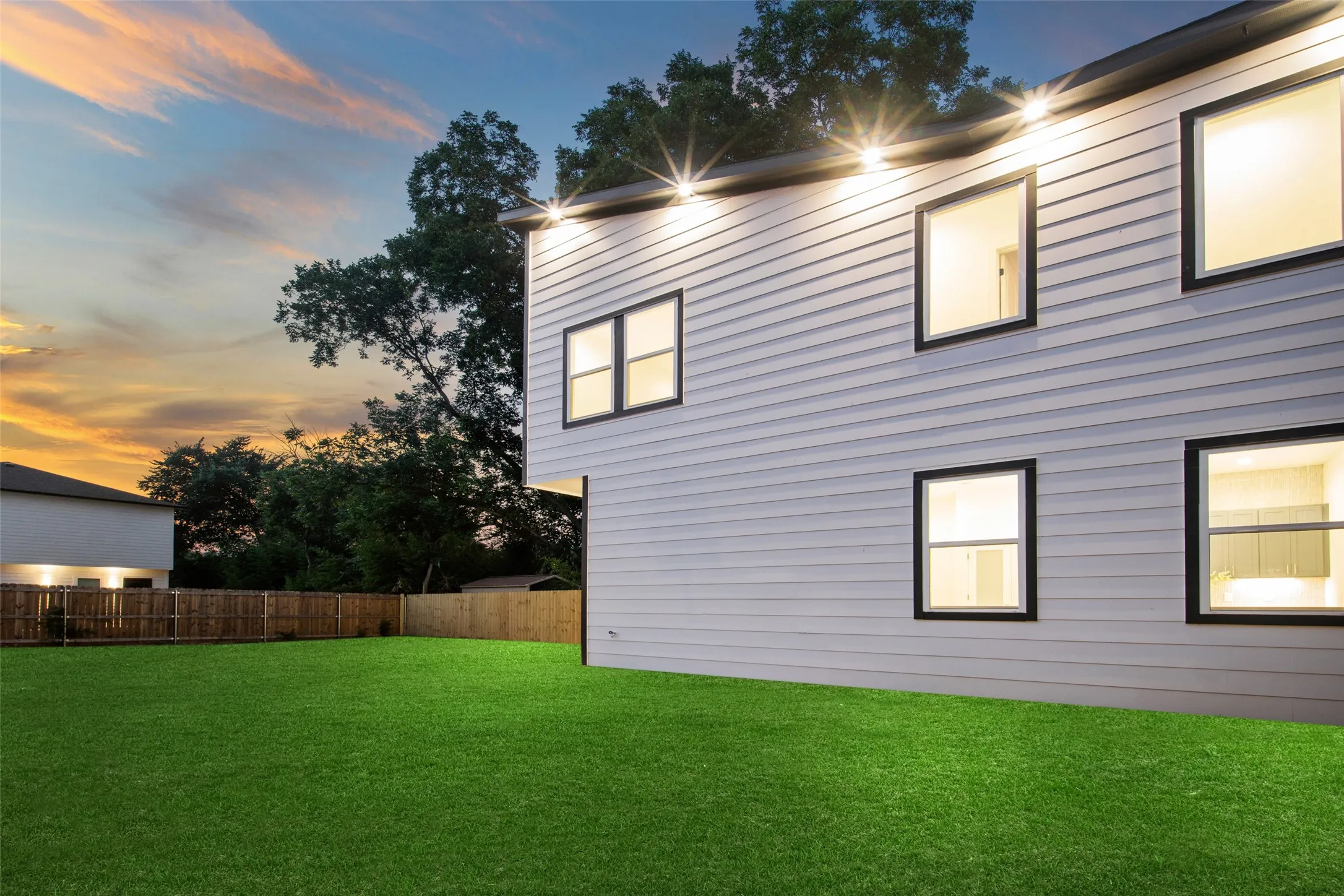 Single Family Residence For Sale in Dallas County , 2503 Lawrence Street, Dallas, Texas 75215, 3 Bedroom, 3 Bathroom, 2 Garage spaces, 1,950 Sqft, built in 2025, mls#21377973, Real Estate Agent in Dallas, Homes For Sale in Dallas county, Homes For Sale in Dallas, Realtor in Dallas Texas, Real Estate Brokerage Independent Realty Texas, Luminita Cordes Realtor