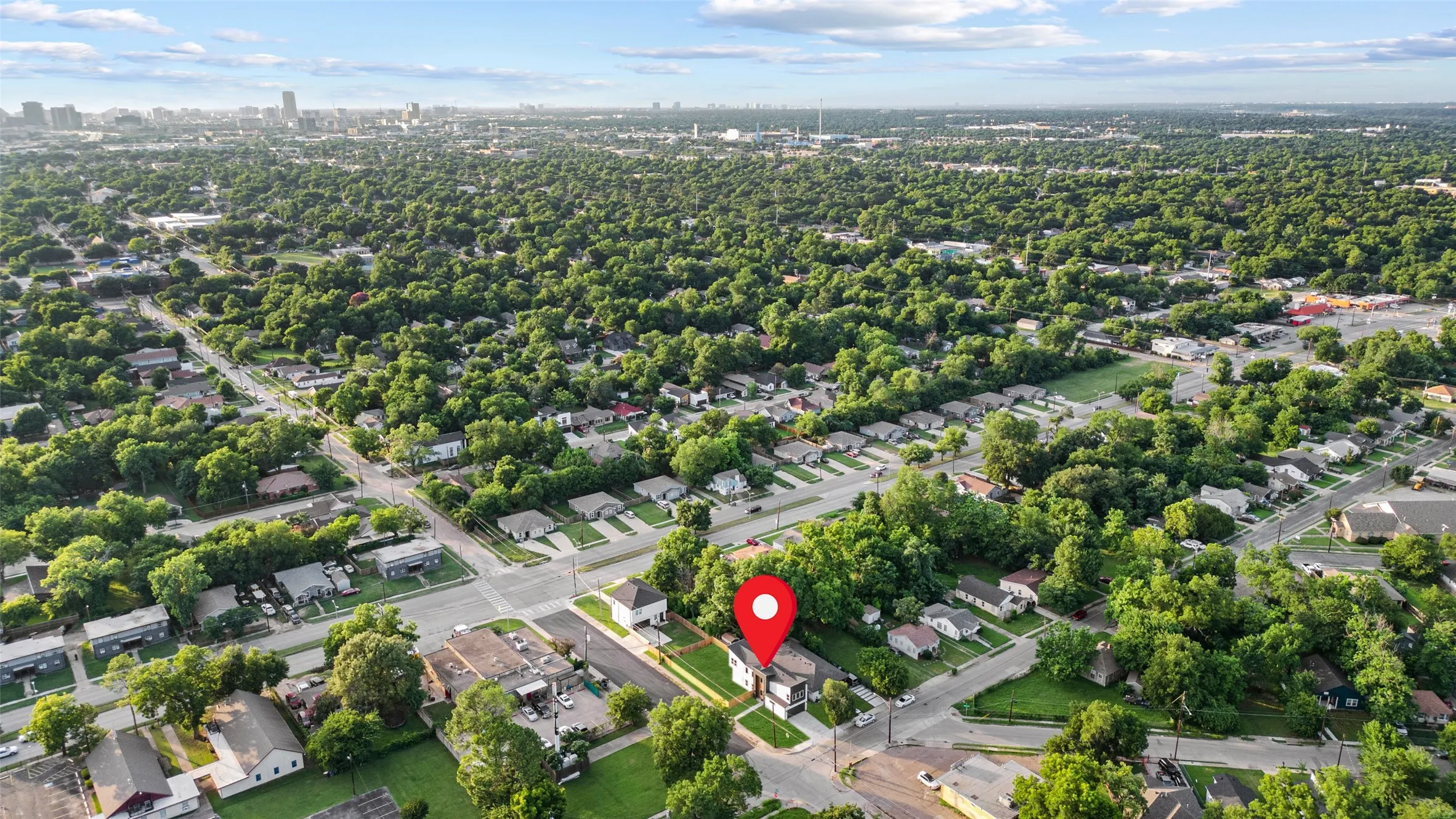 Single Family Residence For Sale in Dallas County , 2503 Lawrence Street, Dallas, Texas 75215, 3 Bedroom, 3 Bathroom, 2 Garage spaces, 1,950 Sqft, built in 2025, mls#21377973, Real Estate Agent in Dallas, Homes For Sale in Dallas county, Homes For Sale in Dallas, Realtor in Dallas Texas, Real Estate Brokerage Independent Realty Texas, Luminita Cordes Realtor