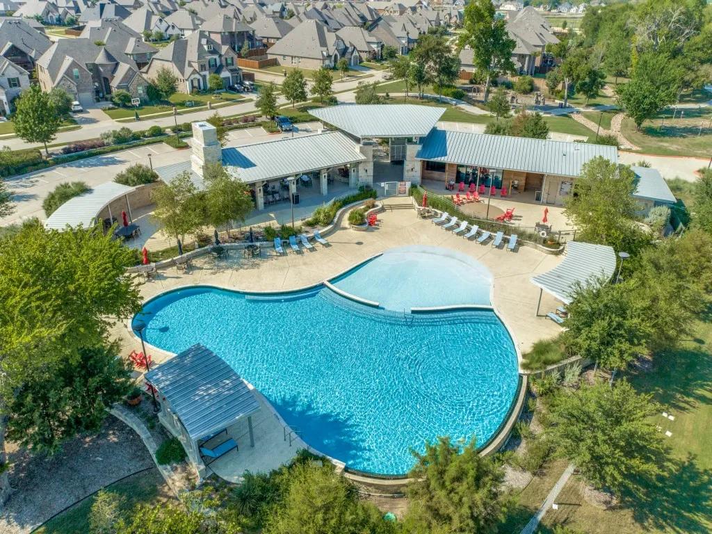 Community amenity center showcasing pool.