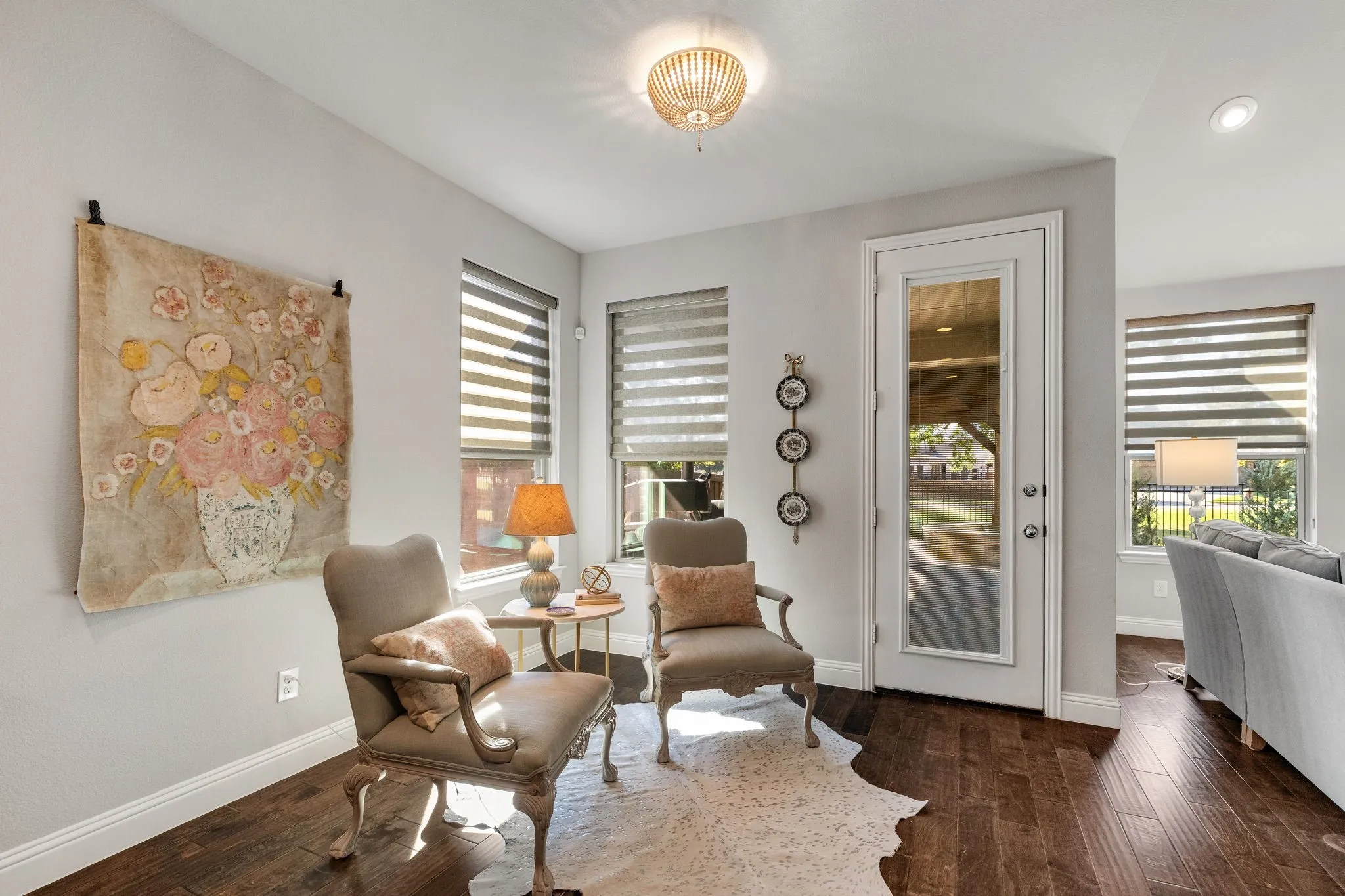 Breakfast room with natural light.