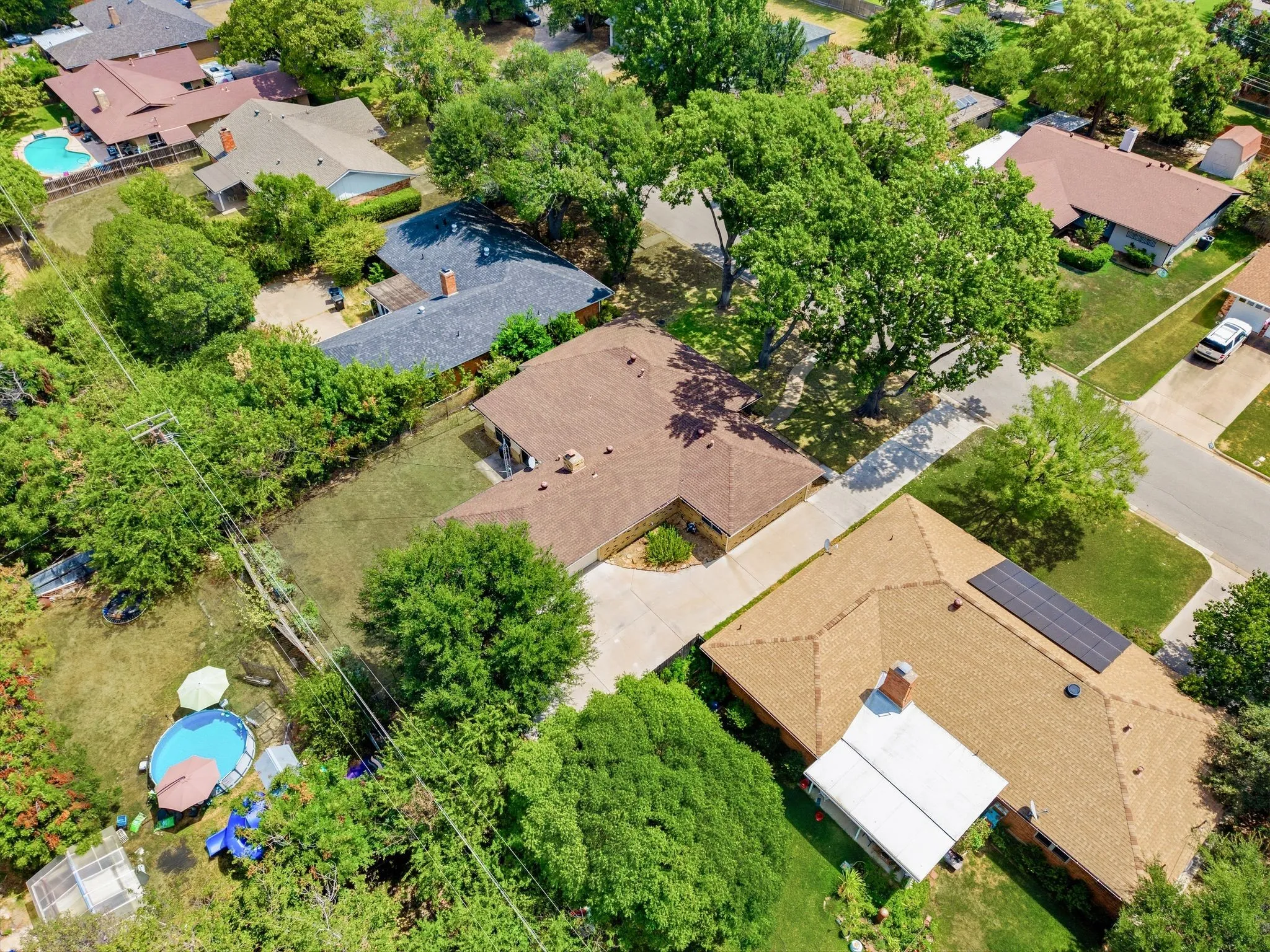 Single Family Residence For Sale in Tarrant County , 6248 Winifred Drive, Fort Worth, Texas 76133, 3 Bedroom, 3 Bathroom, 2 Garage spaces, 2,517 Sqft, built in 1966, mls#21376925, Real Estate Agent in Fort Worth, Homes For Sale in Tarrant county, Homes For Sale in Fort Worth, Realtor in Fort Worth Texas, Real Estate Brokerage Independent Realty Texas, Luminita Cordes Realtor