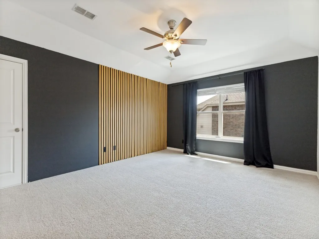 Single Family Residence For Sale in Tarrant County , 1520 Eleanor Drive, Fort Worth, Texas 76052, 4 Bedroom, 3 Bathroom, 3 Garage spaces, 2,287 Sqft, built in 2019, mls#21363253, Real Estate Agent in Fort Worth, Homes For Sale in Tarrant county, Homes For Sale in Fort Worth, Realtor in Fort Worth Texas, Real Estate Brokerage Independent Realty Texas, Luminita Cordes Realtor