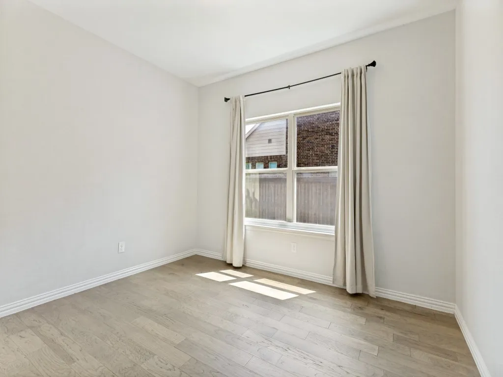 Single Family Residence For Sale in Tarrant County , 1520 Eleanor Drive, Fort Worth, Texas 76052, 4 Bedroom, 3 Bathroom, 3 Garage spaces, 2,287 Sqft, built in 2019, mls#21363253, Real Estate Agent in Fort Worth, Homes For Sale in Tarrant county, Homes For Sale in Fort Worth, Realtor in Fort Worth Texas, Real Estate Brokerage Independent Realty Texas, Luminita Cordes Realtor